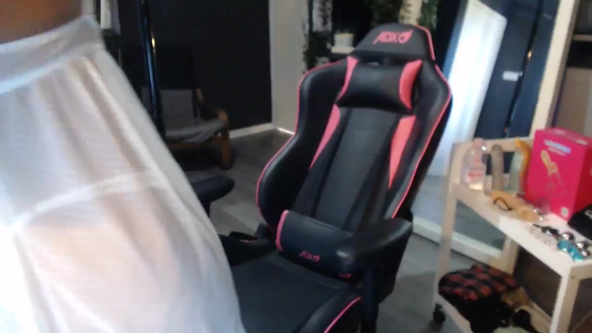 Gallery image thumbnail from ZephyraObs's myfreecams stream on, 04/24/2026, 17:32 image 2 of 20