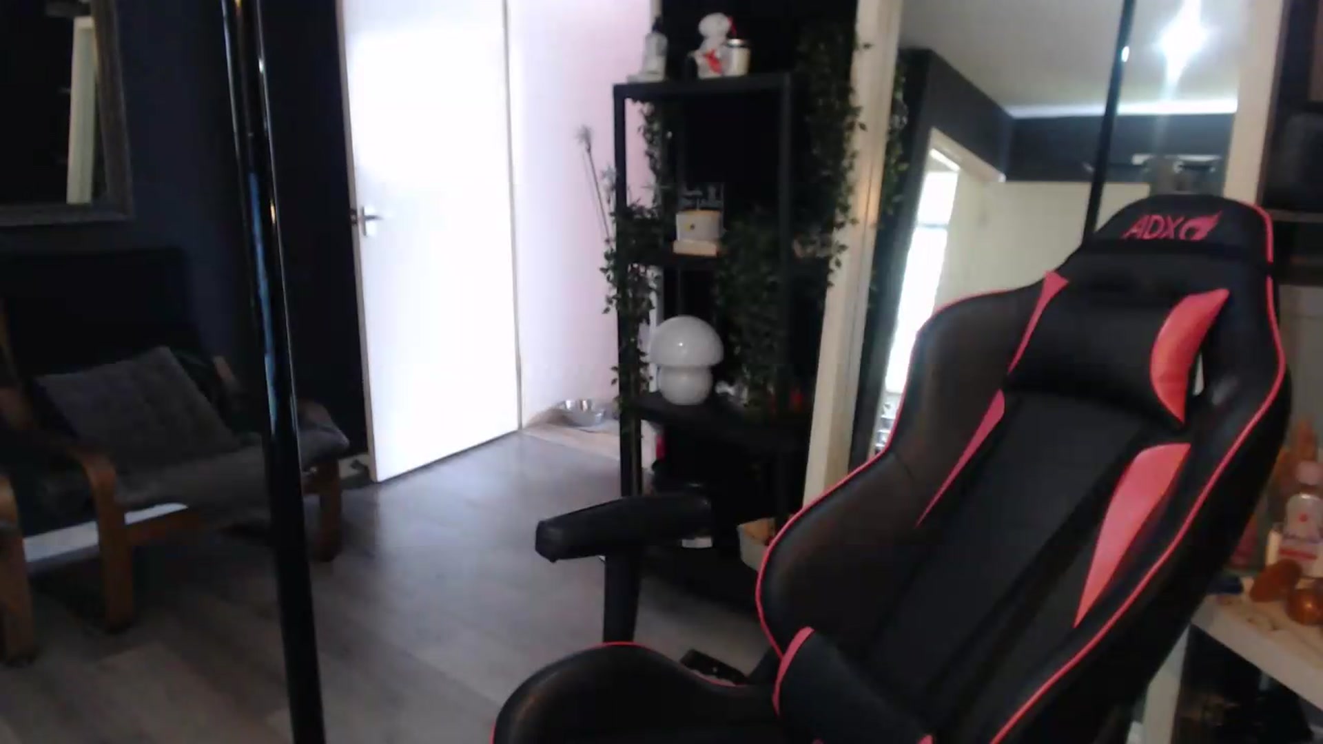 Gallery image thumbnail from ZephyraObs's myfreecams stream on, 05/13/2026, 11:47 image 4 of 20