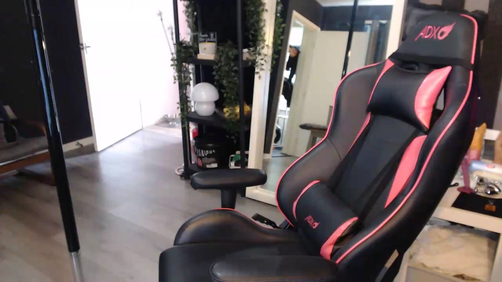 Gallery image thumbnail from ZephyraObs's myfreecams stream on, 06/03/2026, 15:50 image 2 of 20