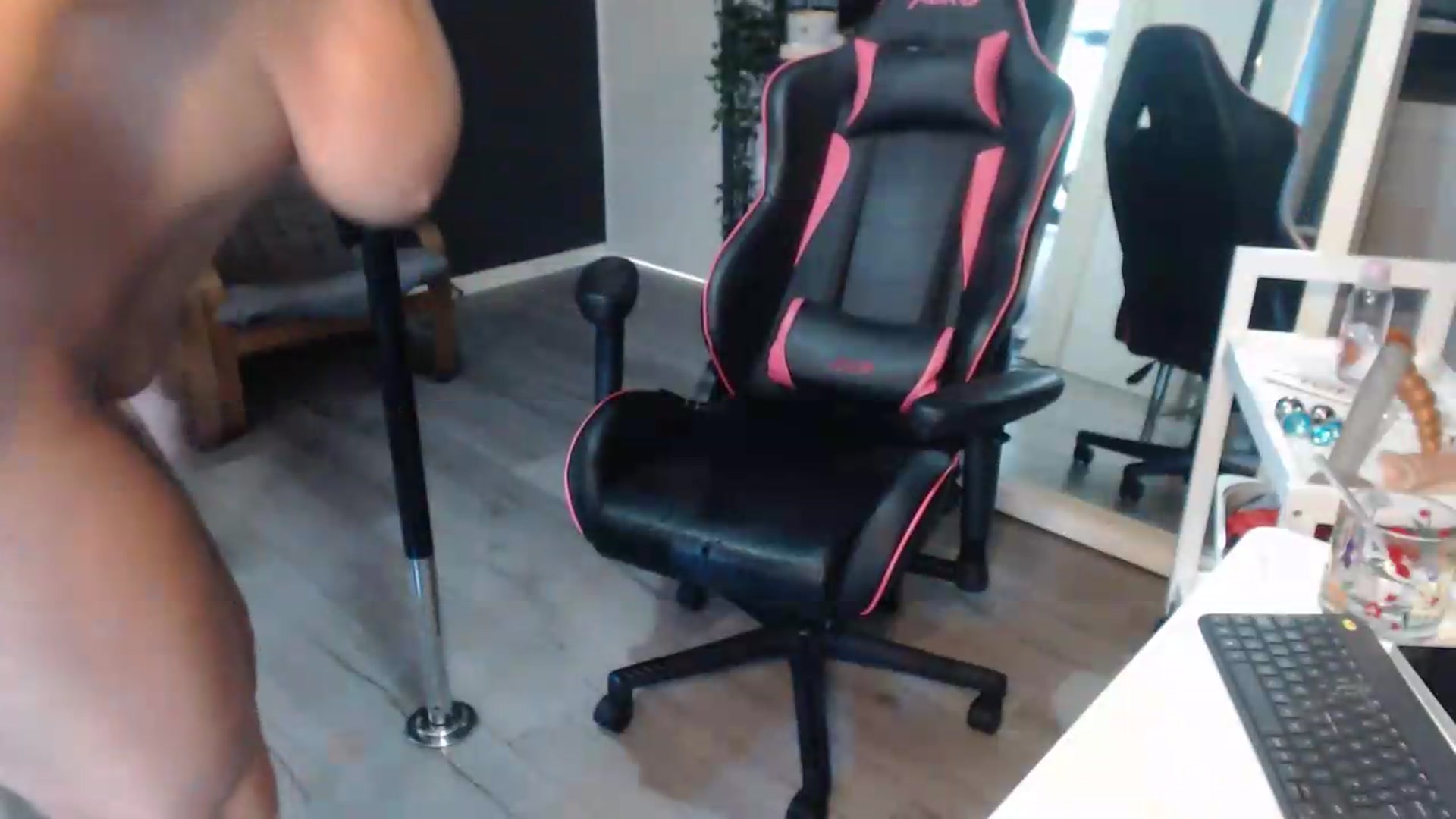 Gallery image thumbnail from ZephyraObs's myfreecams stream on, 07/18/2026, 16:19 image 20 of 20