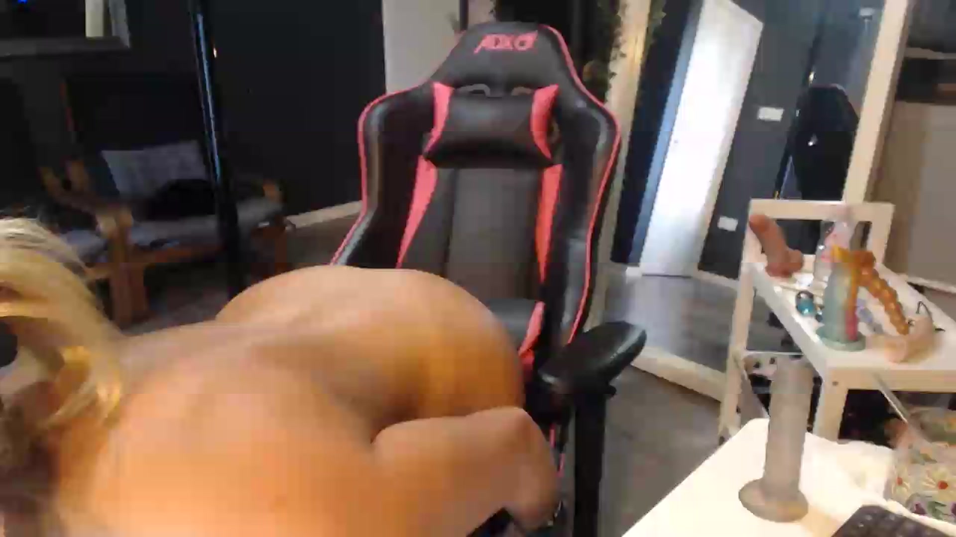 Gallery image thumbnail from ZephyraObs's myfreecams stream on, 07/19/2026, 18:36 image 13 of 20