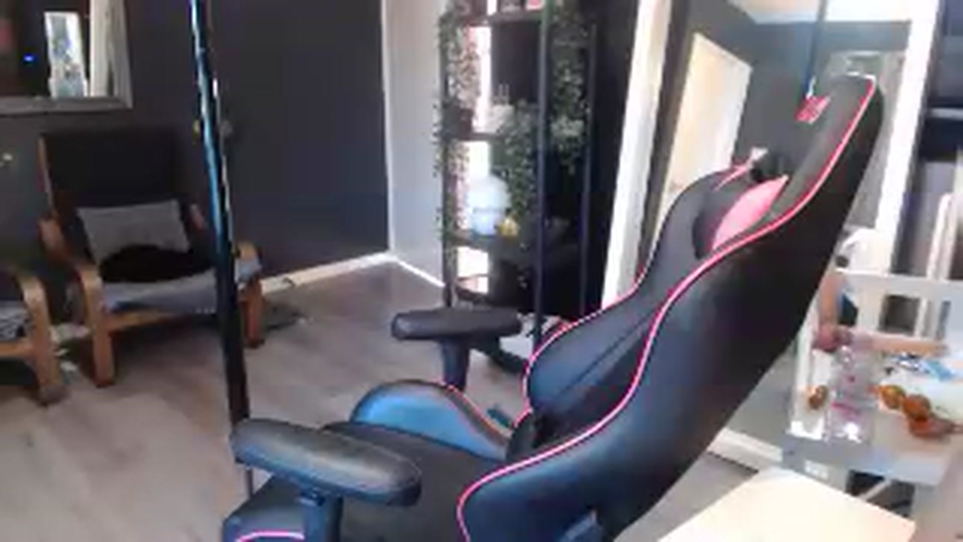 Gallery image thumbnail from ZephyraObs's myfreecams stream on, 07/30/2026, 18:58 image 12 of 20