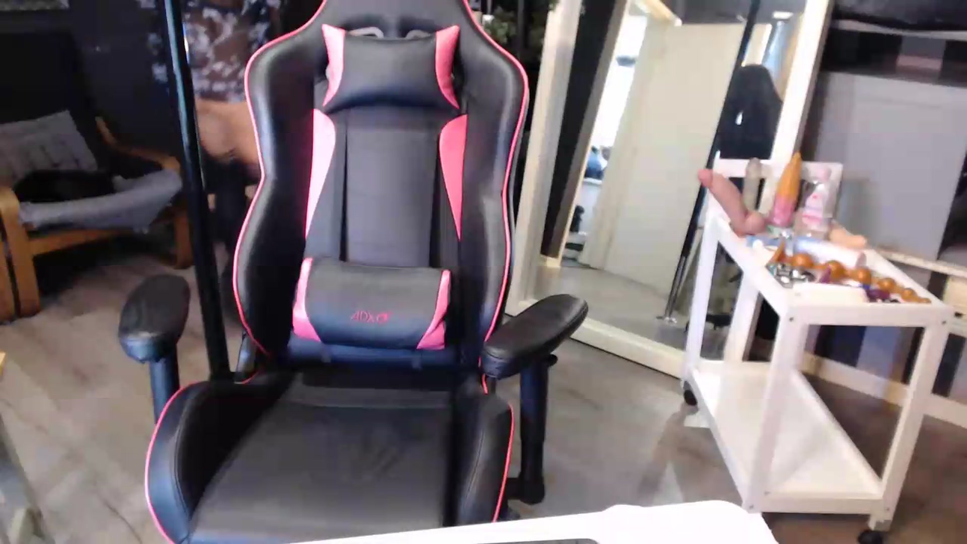Gallery image thumbnail from ZephyraObs's myfreecams stream on, 08/05/2026, 18:34 image 6 of 20