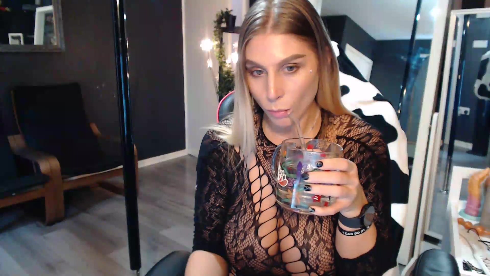 Gallery image thumbnail from ZephyraObs's myfreecams stream on, 09/13/2026, 19:15 image 5 of 20