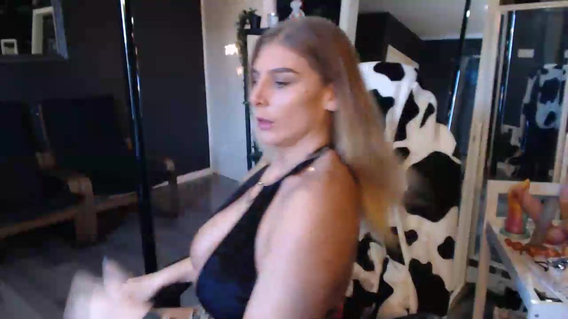 Gallery image thumbnail from ZephyraObs's myfreecams stream on, 09/15/2026, 15:16 image 13 of 20