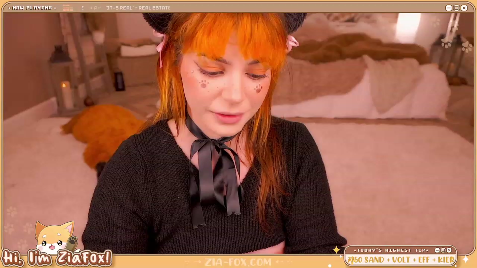 Gallery image thumbnail from ZiaFox's myfreecams stream on, 03/02/2023, 24:48 image 10 of 20