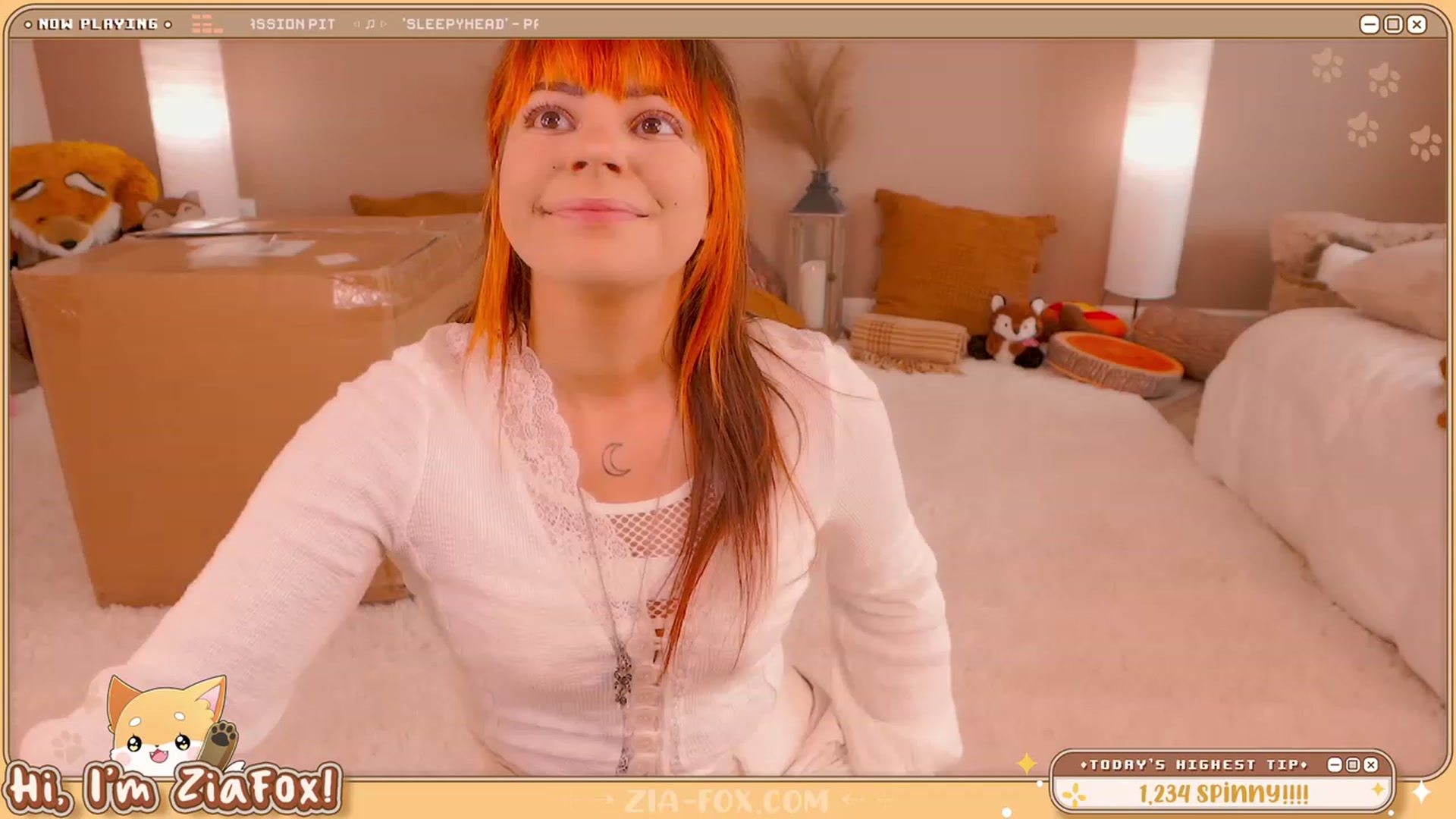 Gallery image thumbnail from ZiaFox's myfreecams stream on, 04/06/2023, 21:43 image 5 of 20