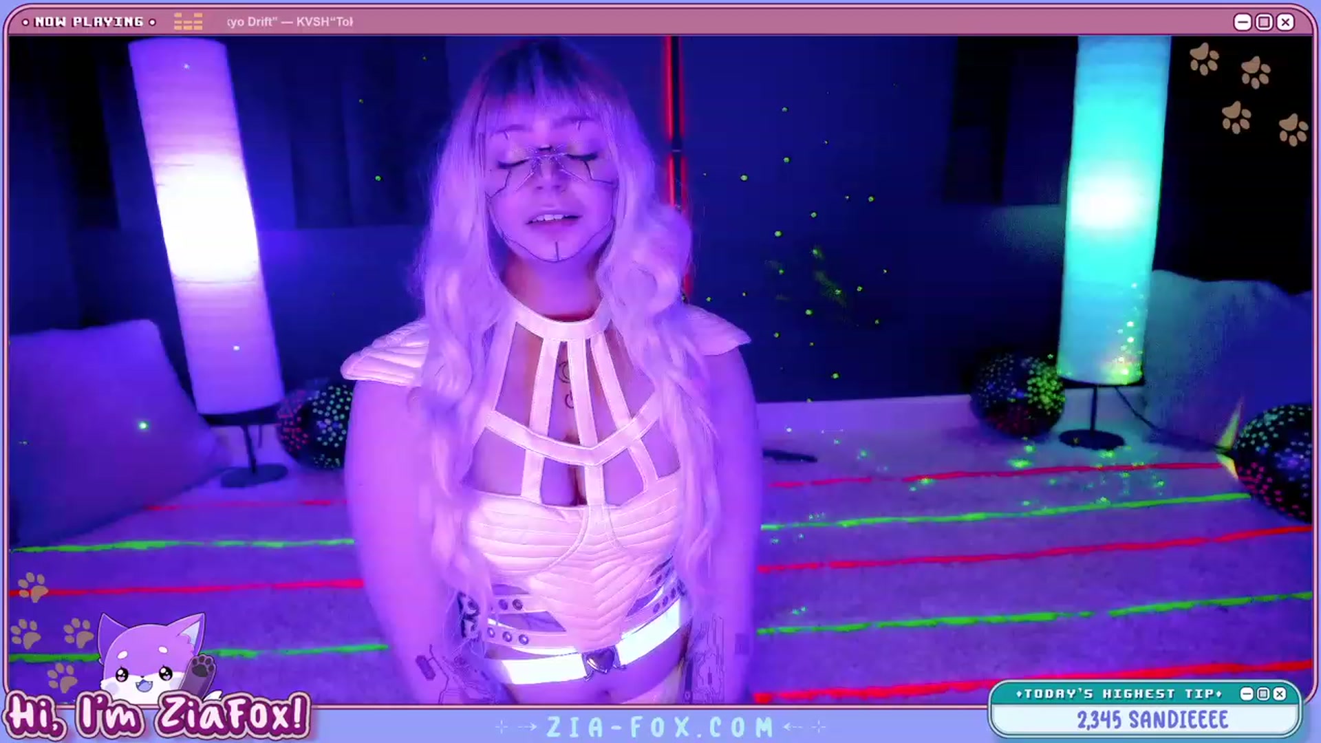 Gallery image thumbnail from ZiaFox's myfreecams stream on, 10/14/2023, 24:02 image 2 of 20
