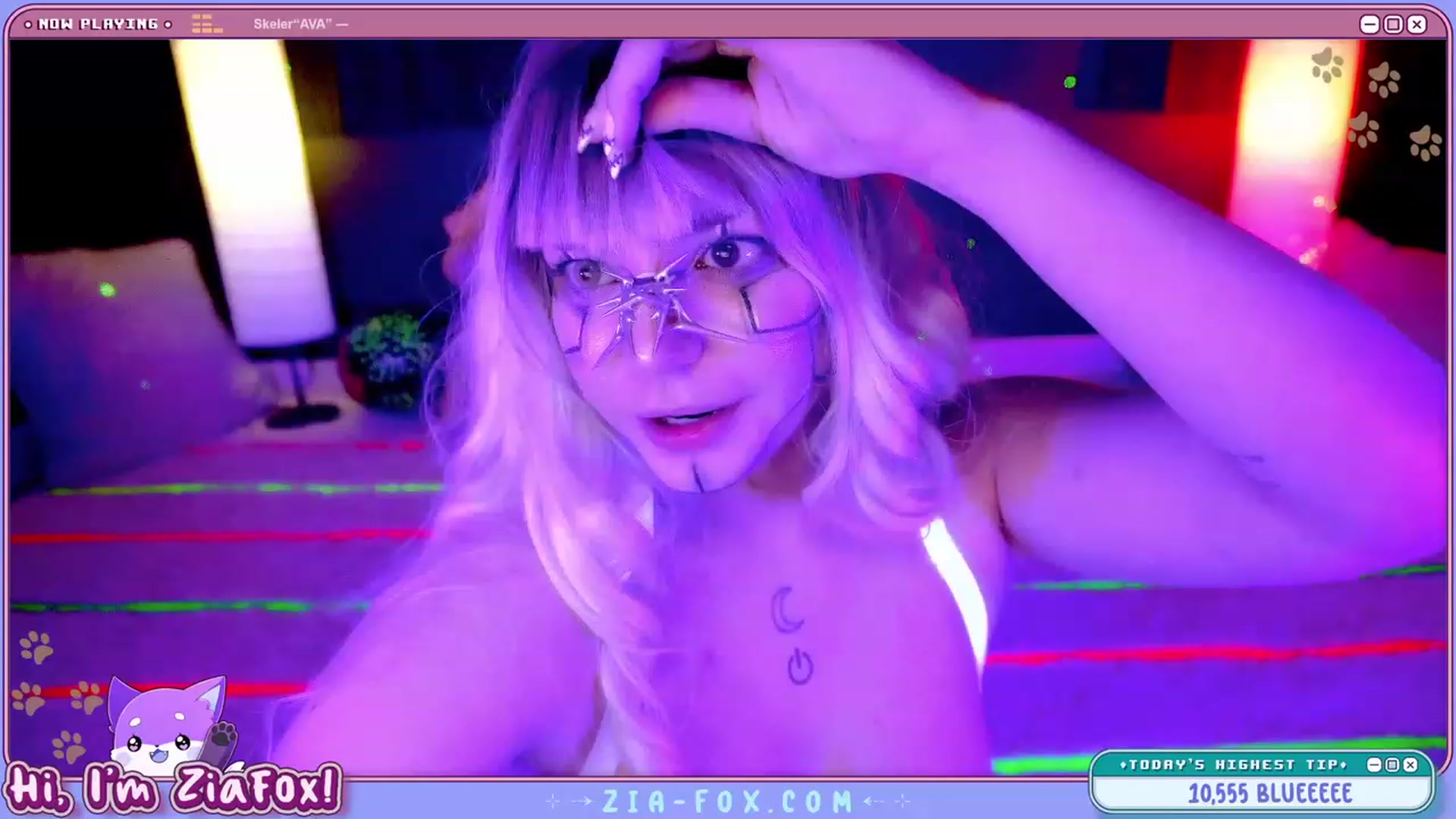 Gallery image thumbnail from ZiaFox's myfreecams stream on, 10/14/2023, 02:17 image 17 of 20