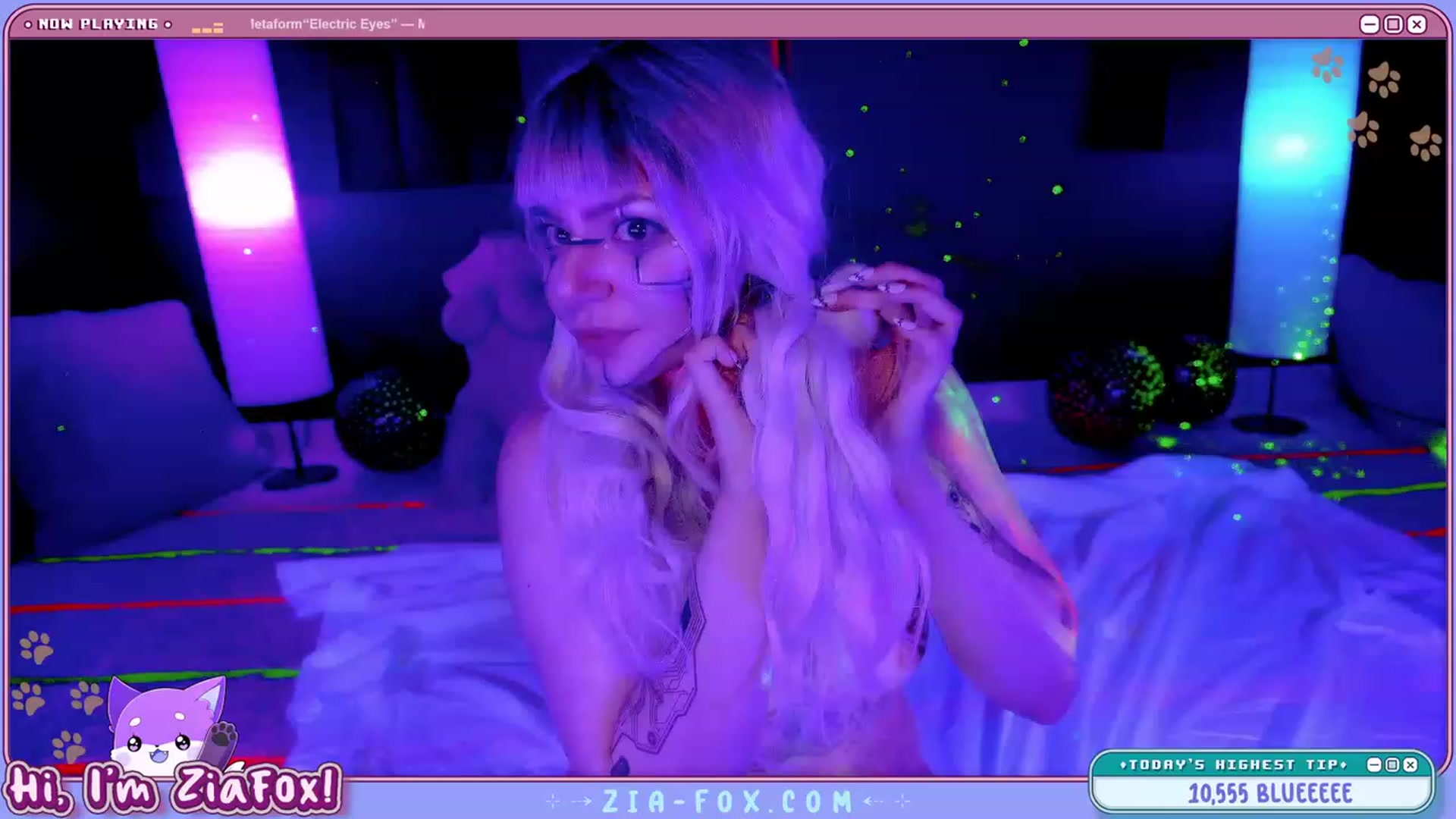 Gallery image thumbnail from ZiaFox's myfreecams stream on, 10/14/2023, 03:03 image 17 of 20