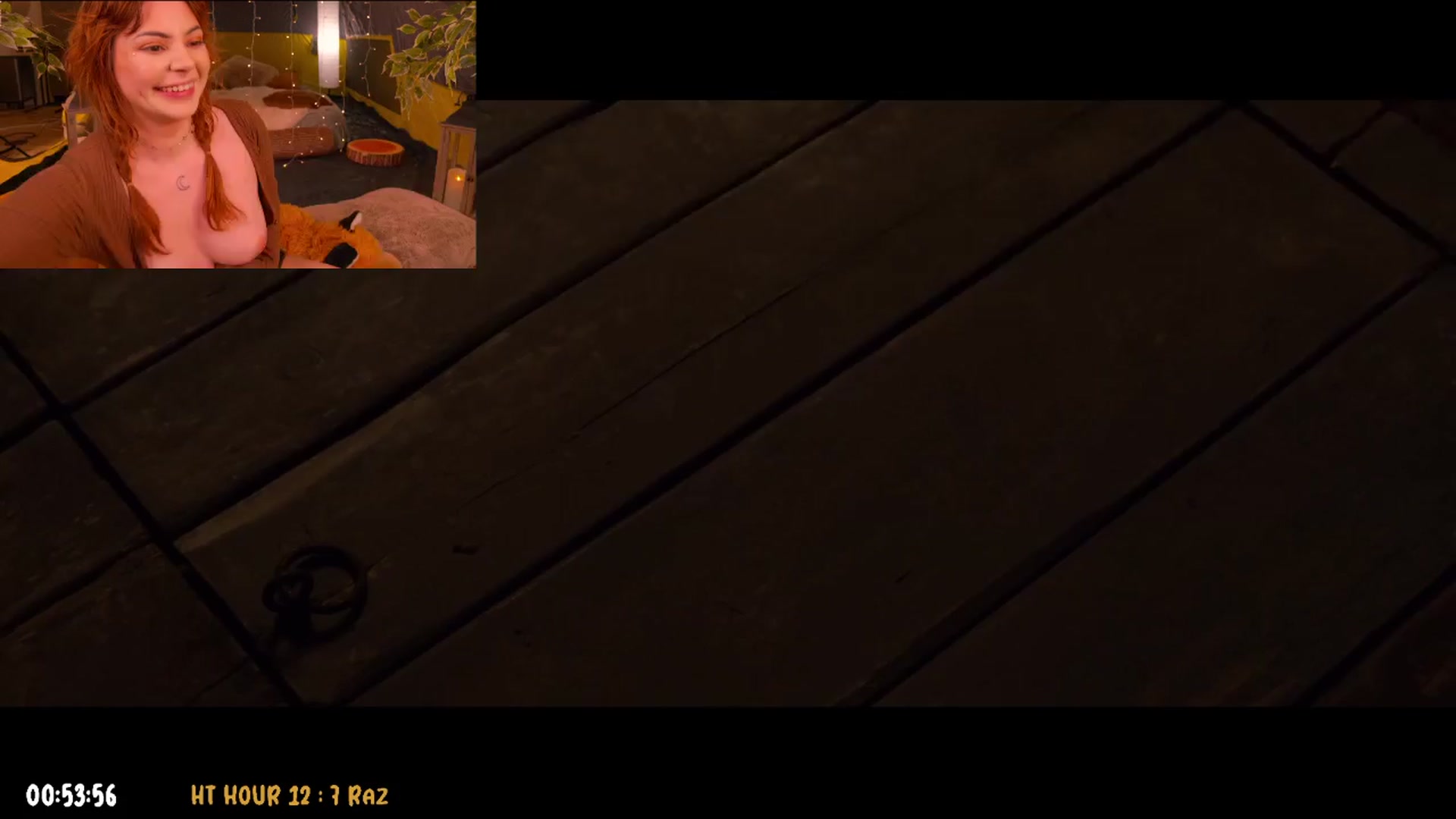 Gallery image thumbnail from ZiaFox's myfreecams stream on, 03/31/2024, 09:14 image 6 of 20