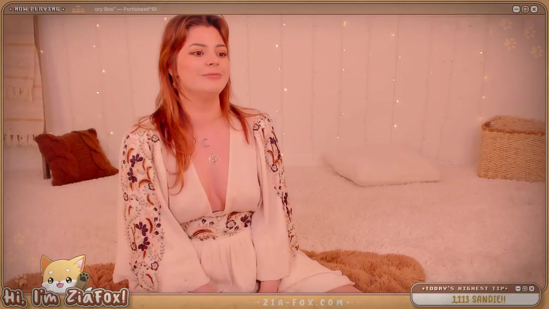 Gallery image thumbnail from ZiaFox's myfreecams stream on, 05/22/2024, 05:21 image 8 of 20