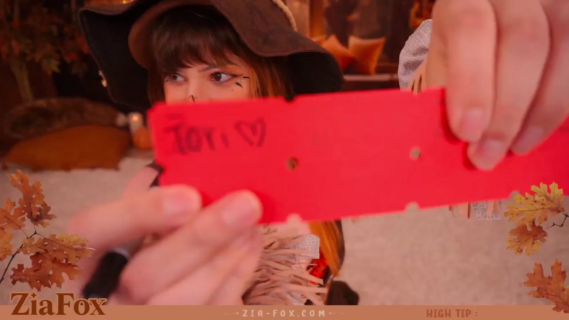 Gallery image thumbnail from ZiaFox's myfreecams stream on, 10/20/2024, 23:04 image 10 of 20