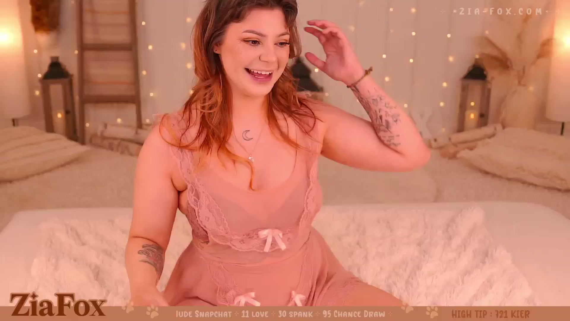 Gallery image thumbnail from ZiaFox's myfreecams stream on, 11/21/2024, 23:50 image 2 of 20