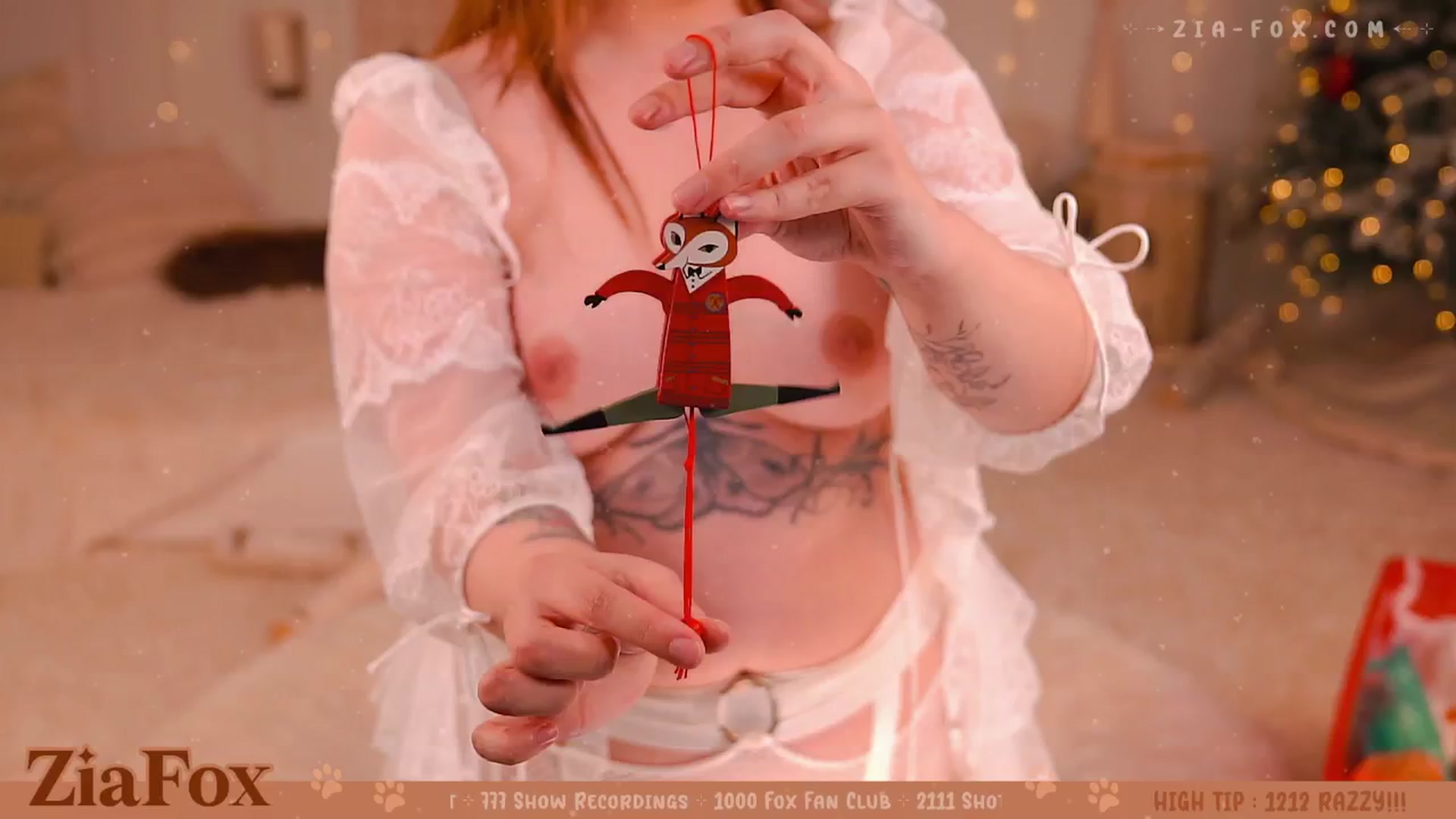 Gallery image thumbnail from ZiaFox's myfreecams stream on, 12/13/2024, 02:37 image 15 of 20