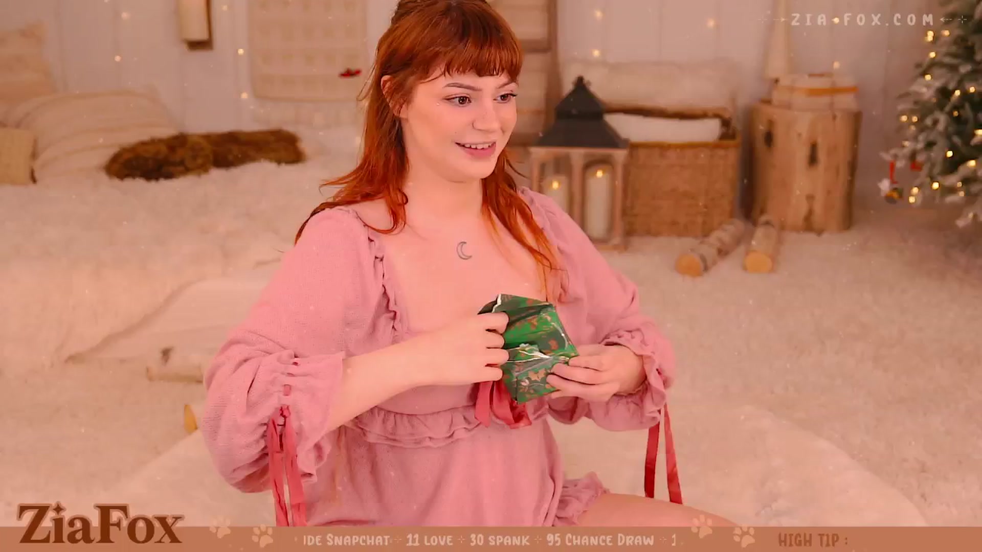 Gallery image thumbnail from ZiaFox's myfreecams stream on, 01/05/2025, 23:06 image 4 of 20