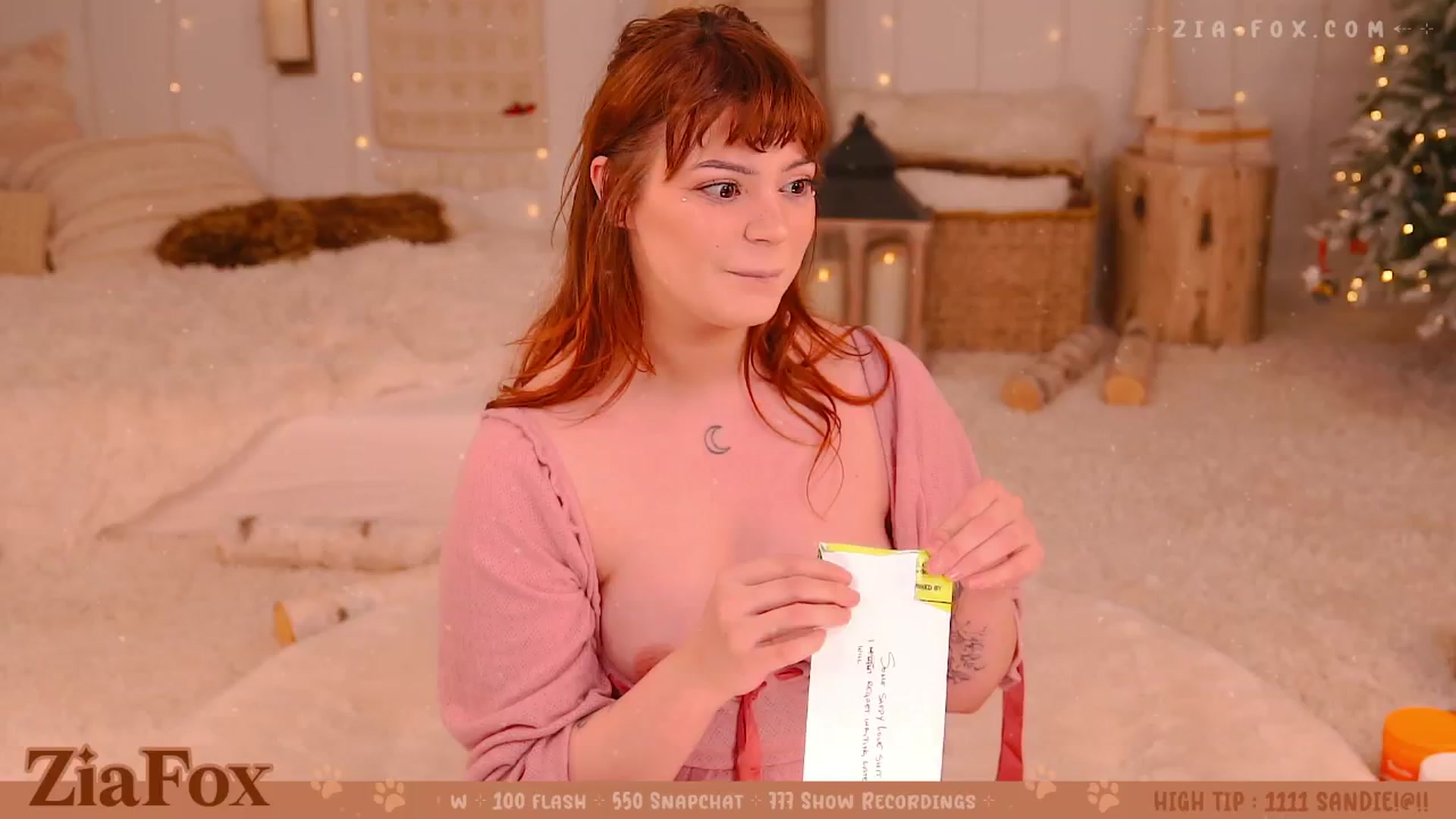 Gallery image thumbnail from ZiaFox's myfreecams stream on, 01/05/2025, 23:06 image 18 of 20