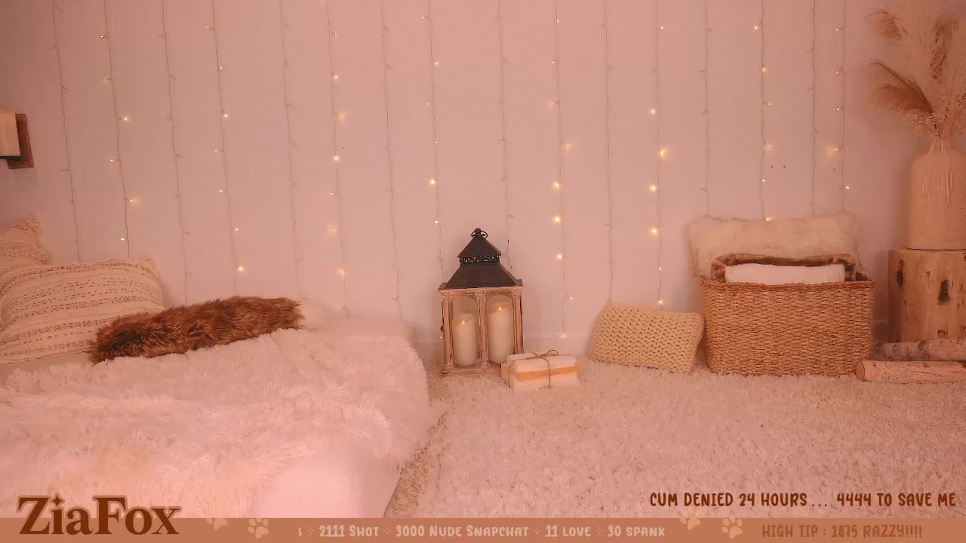 Gallery image thumbnail from ZiaFox's myfreecams stream on, 02/04/2025, 01:04 image 20 of 20