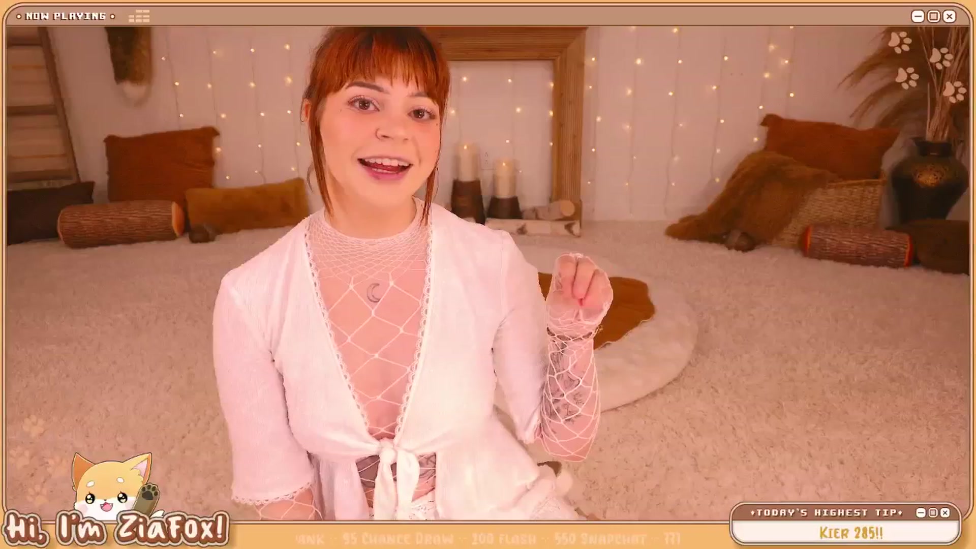 Gallery image thumbnail from ZiaFox's myfreecams stream on, 05/17/2025, 02:46 image 1 of 20