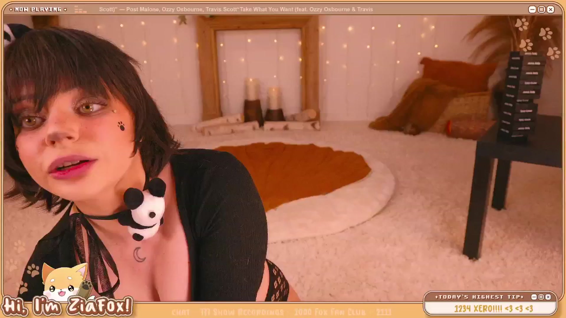 Gallery image thumbnail from ZiaFox's myfreecams stream on, 05/24/2025, 03:26 image 11 of 20