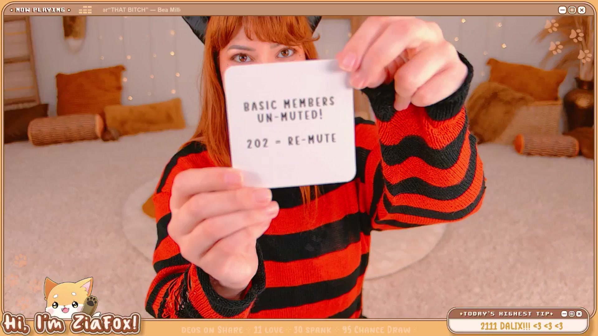 Gallery image thumbnail from ZiaFox's myfreecams stream on, 06/21/2025, 03:00 image 8 of 20