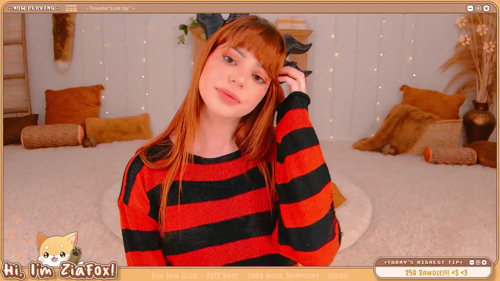 Gallery image thumbnail from ZiaFox's myfreecams stream on, 06/21/2025, 03:00 image 4 of 20