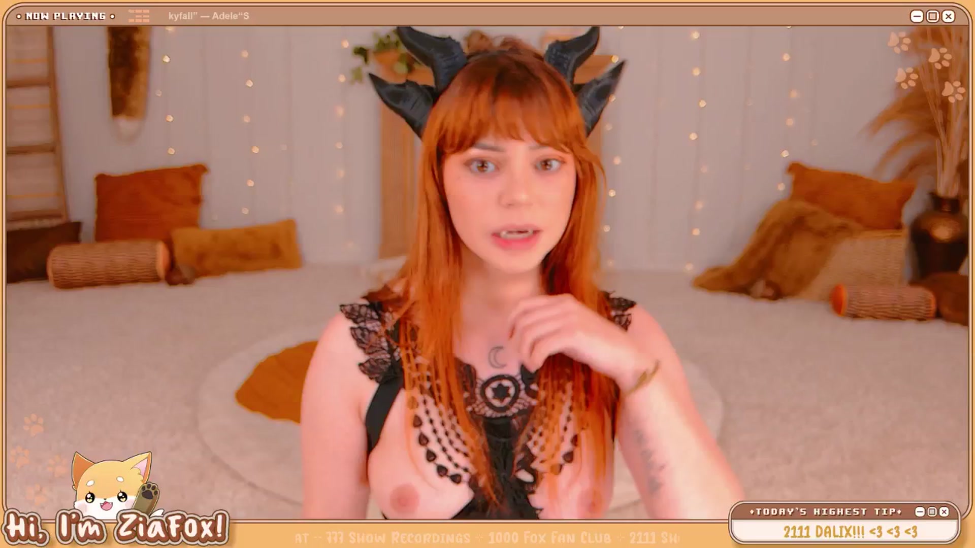 Gallery image thumbnail from ZiaFox's myfreecams stream on, 06/21/2025, 03:00 image 18 of 20