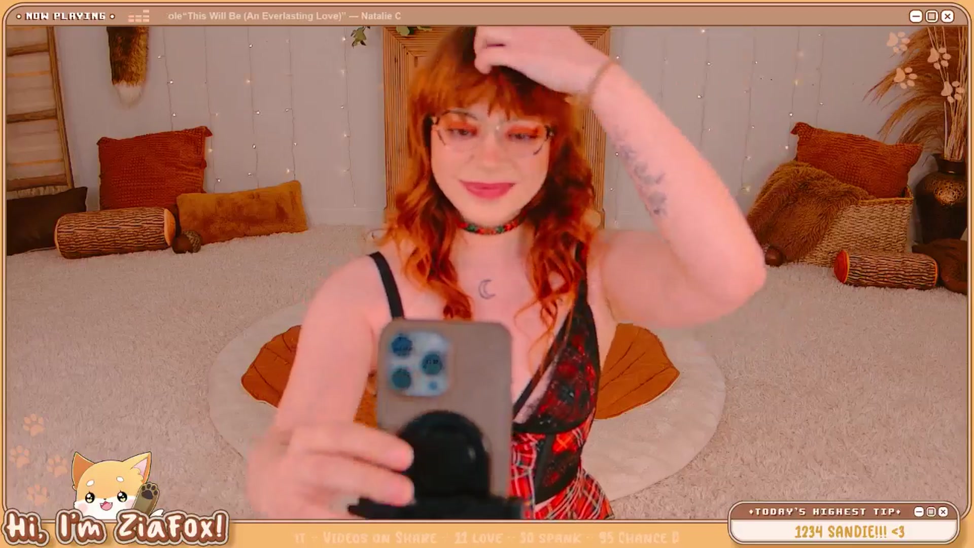 Gallery image thumbnail from ZiaFox's myfreecams stream on, 06/25/2025, 01:56 image 5 of 20