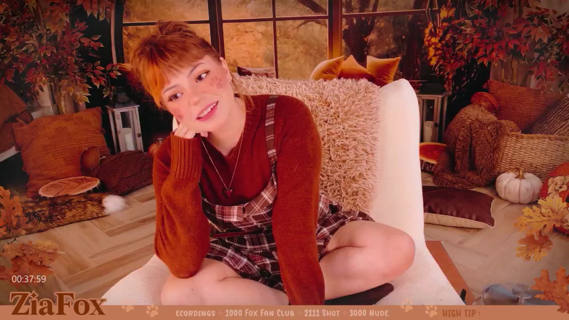 Gallery image thumbnail from ZiaFox's myfreecams stream on, 10/25/2025, 23:57 image 13 of 20