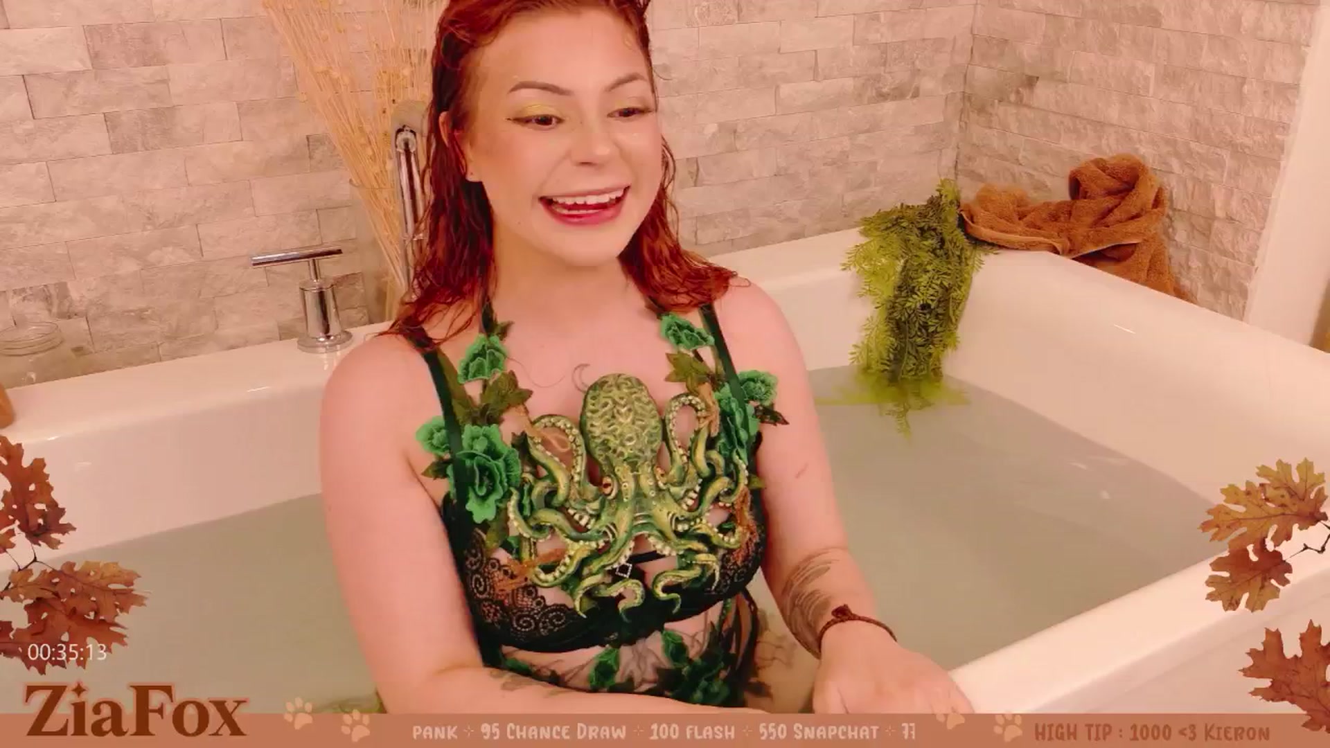 Gallery image thumbnail from ZiaFox's myfreecams stream on, 10/30/2025, 02:39 image 4 of 20