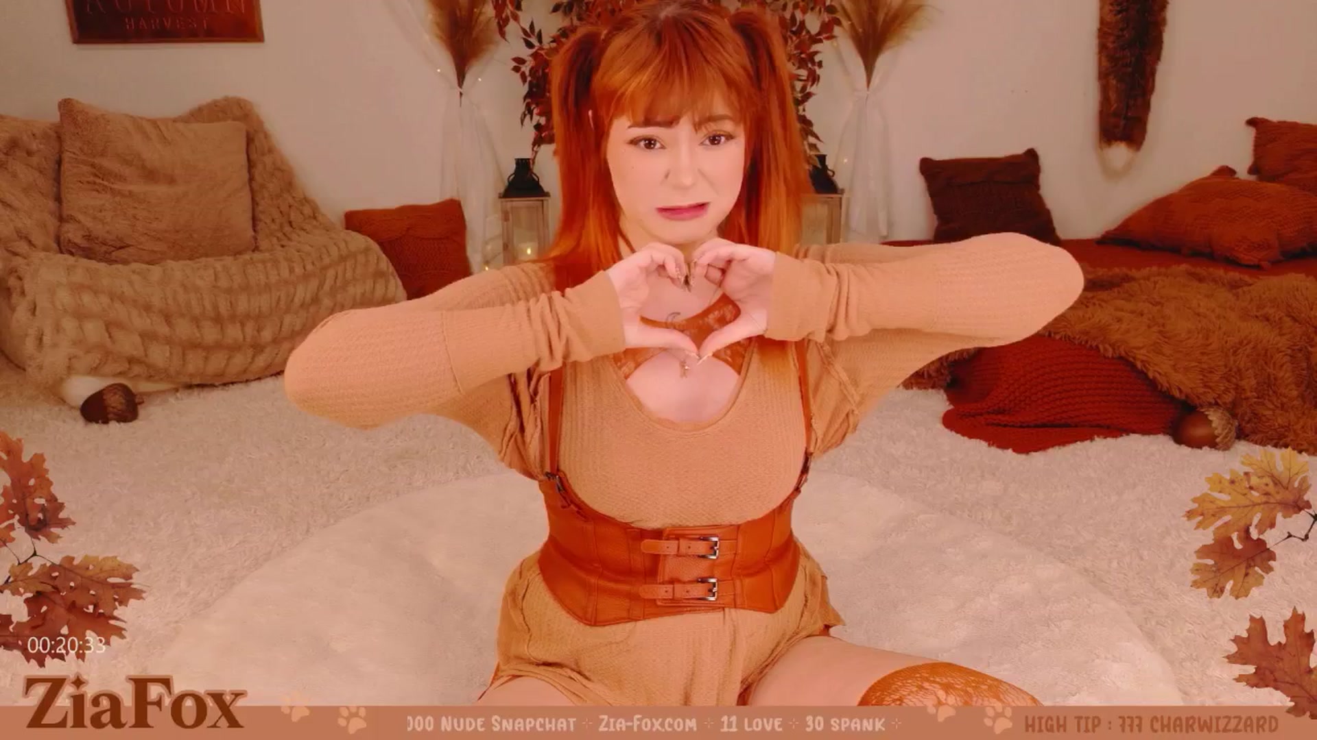 Gallery image thumbnail from ZiaFox's myfreecams stream on, 11/21/2025, 24:45 image 6 of 20