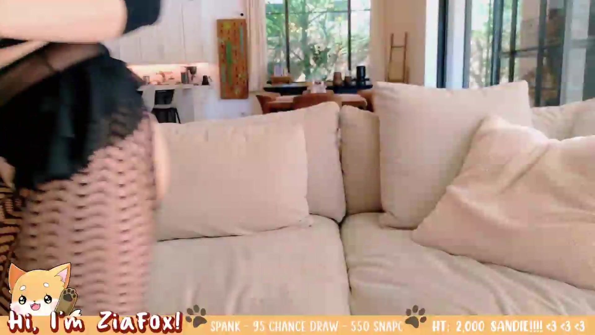 Gallery image thumbnail from ZiaFox's myfreecams stream on, 07/11/2026, 24:45 image 13 of 20
