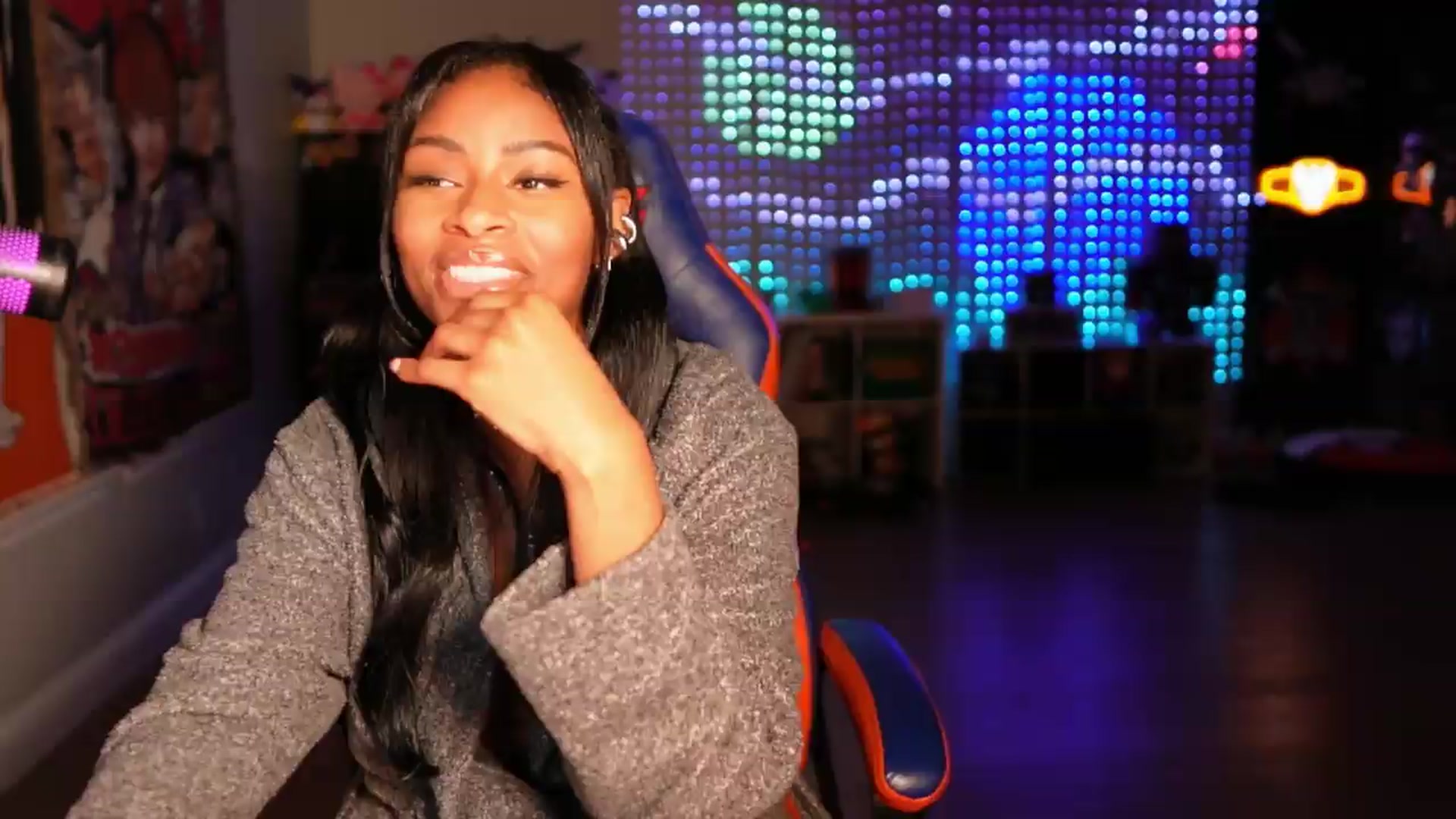 Gallery image thumbnail from ZiaZia's myfreecams stream on, 06/03/2026, 09:00 image 5 of 20