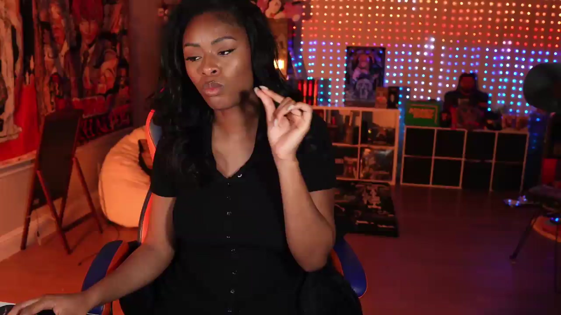 Gallery image thumbnail from ZiaZia's myfreecams stream on, 08/29/2026, 01:41 image 17 of 20
