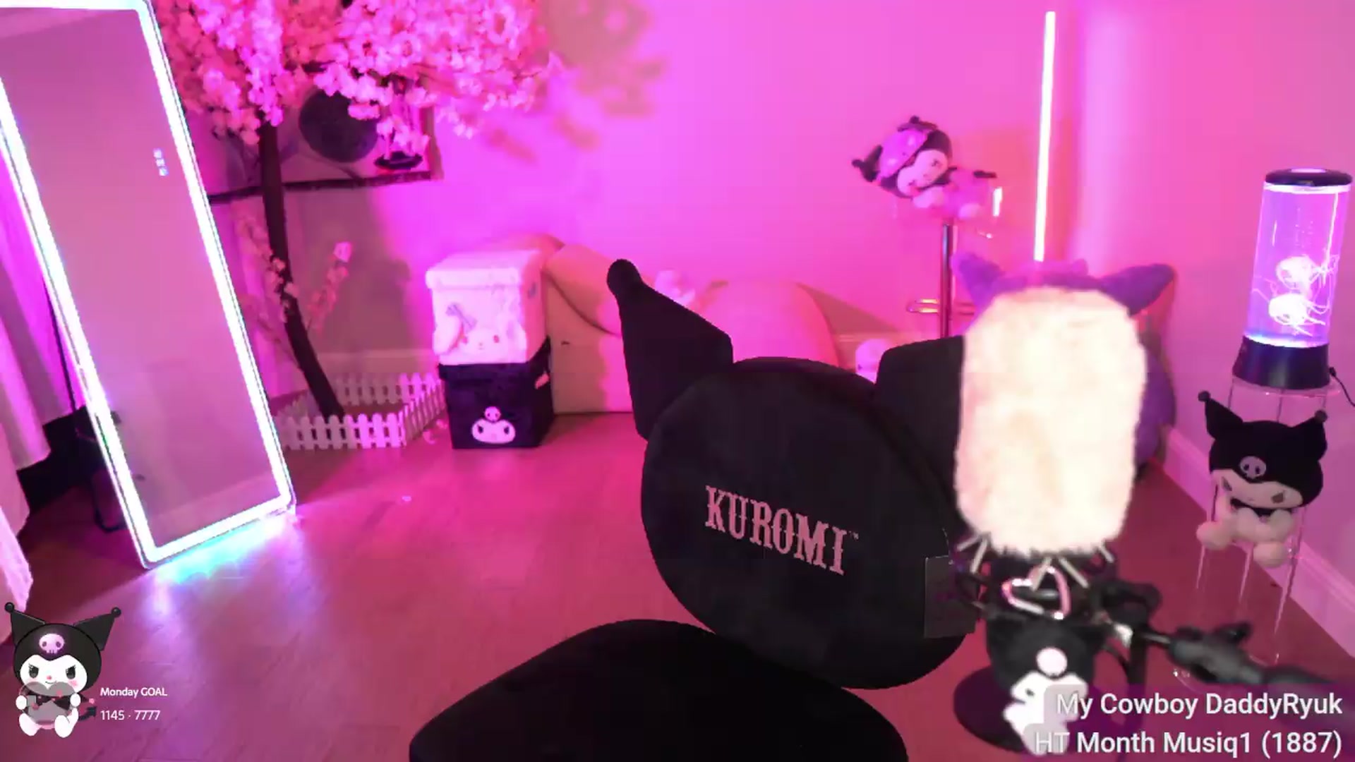 Gallery image thumbnail from ZiaZia's myfreecams stream on, 09/08/2026, 05:30 image 19 of 20