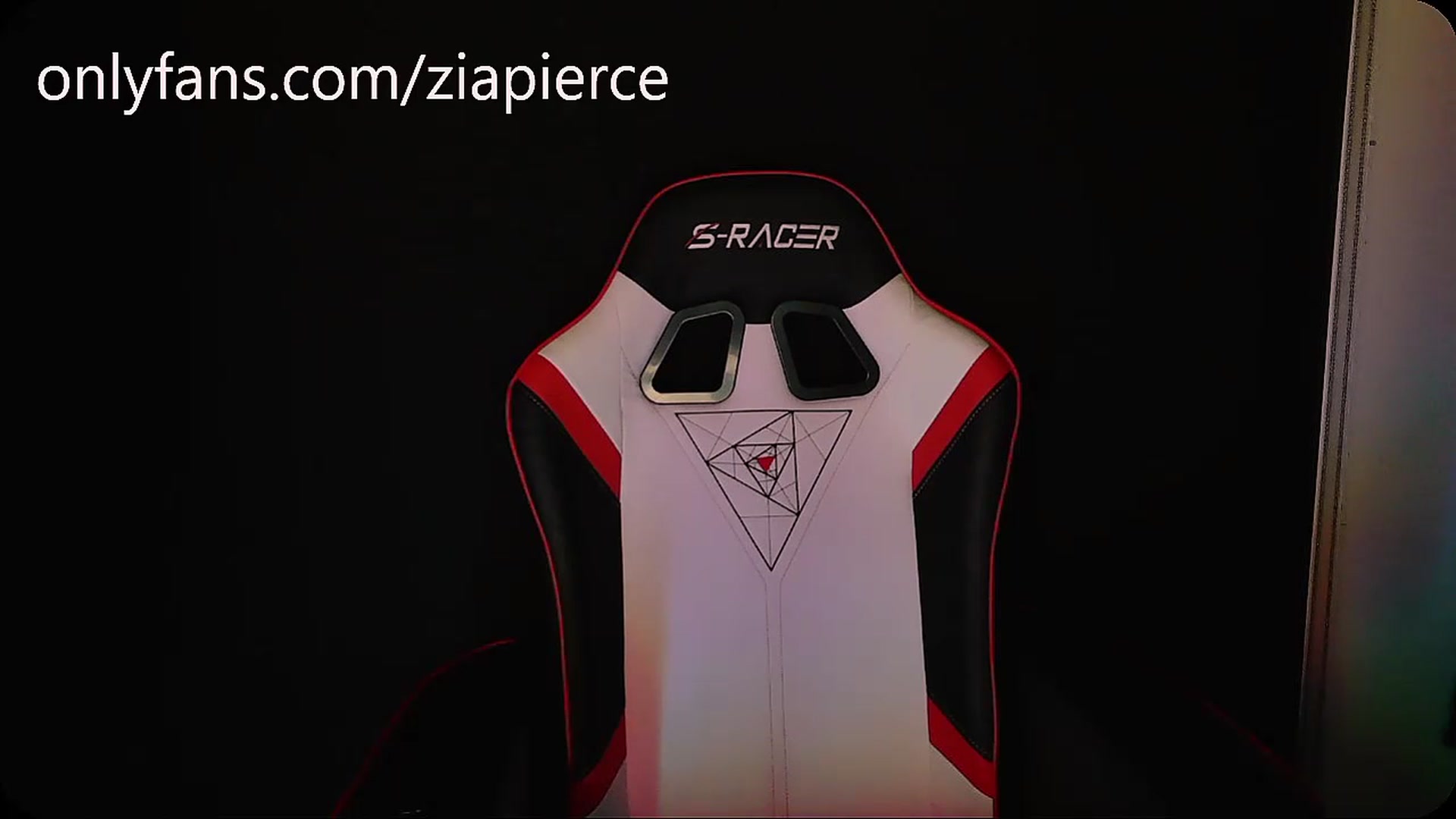 Gallery image thumbnail from Zia_P's myfreecams stream on, 07/06/2023, 05:30 image 6 of 20
