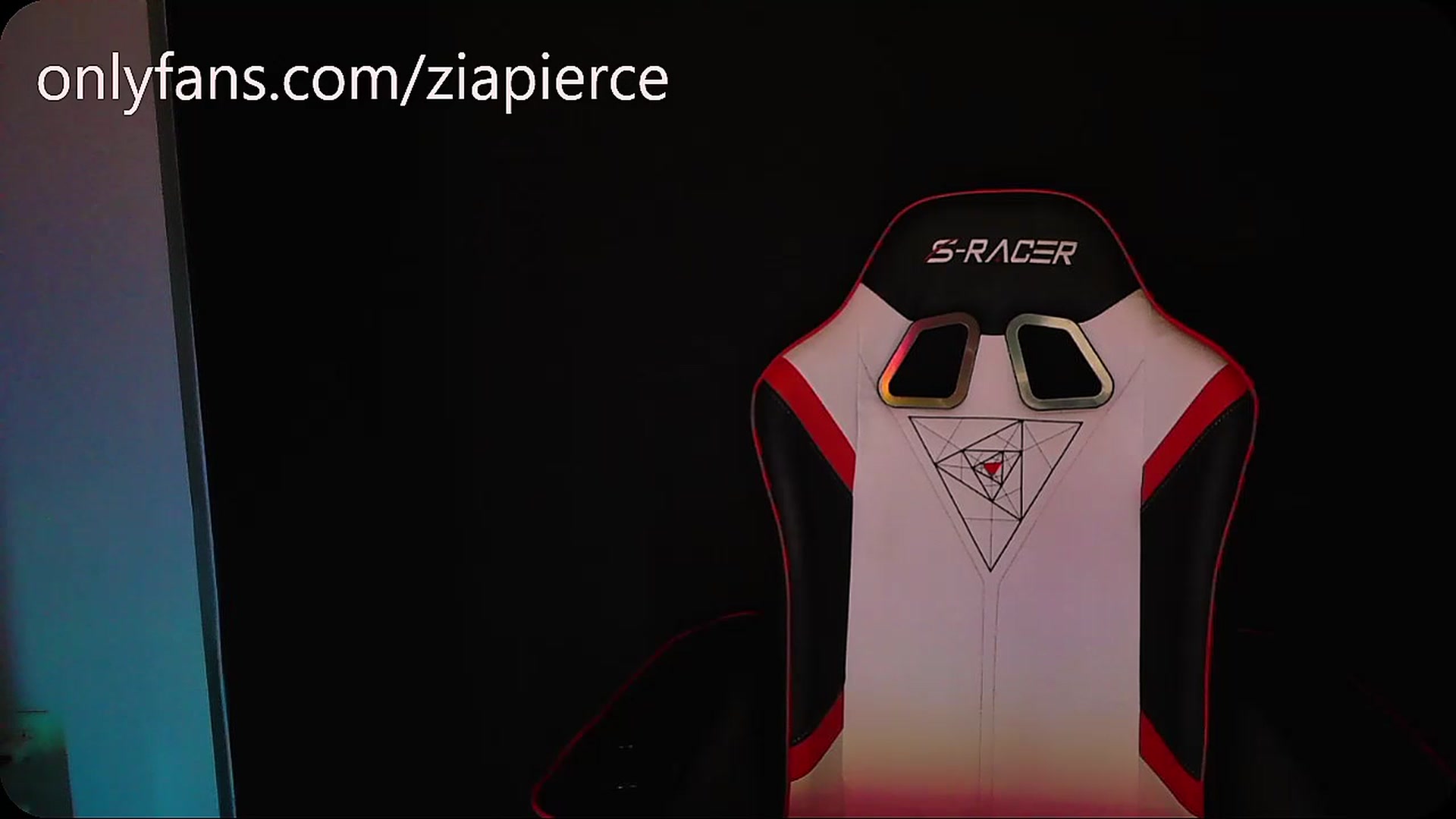 Gallery image thumbnail from Zia_P's myfreecams stream on, 07/07/2023, 02:19 image 10 of 20