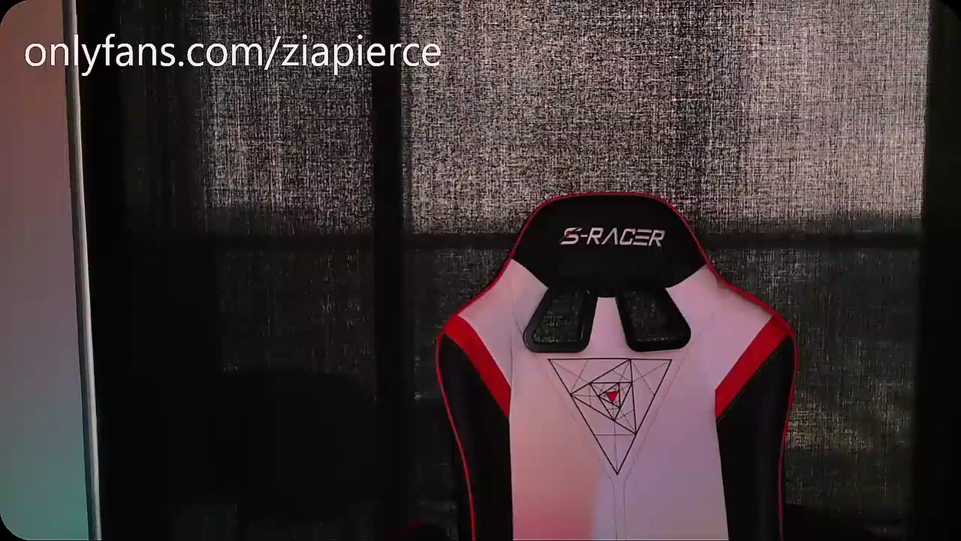 Gallery image thumbnail from Zia_P's myfreecams stream on, 07/09/2023, 20:28 image 20 of 20
