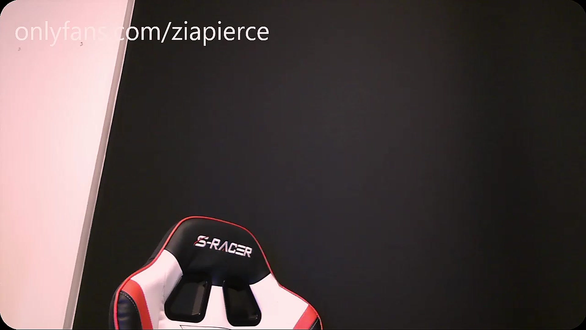 Gallery image thumbnail from Zia_P's myfreecams stream on, 07/19/2023, 01:20 image 13 of 20
