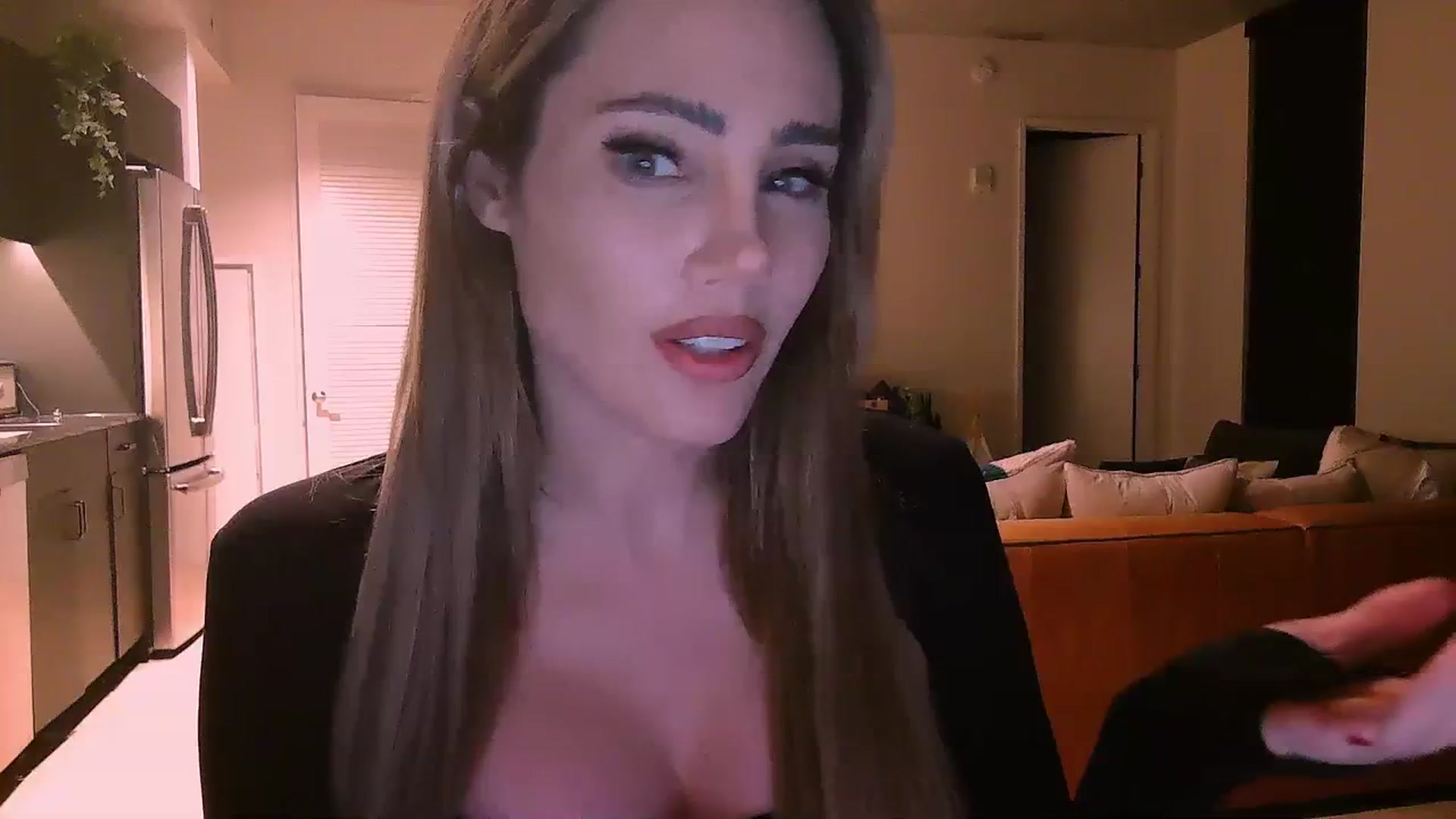 Gallery image thumbnail from Zia_P's myfreecams stream on, 12/05/2023, 02:15 image 10 of 20