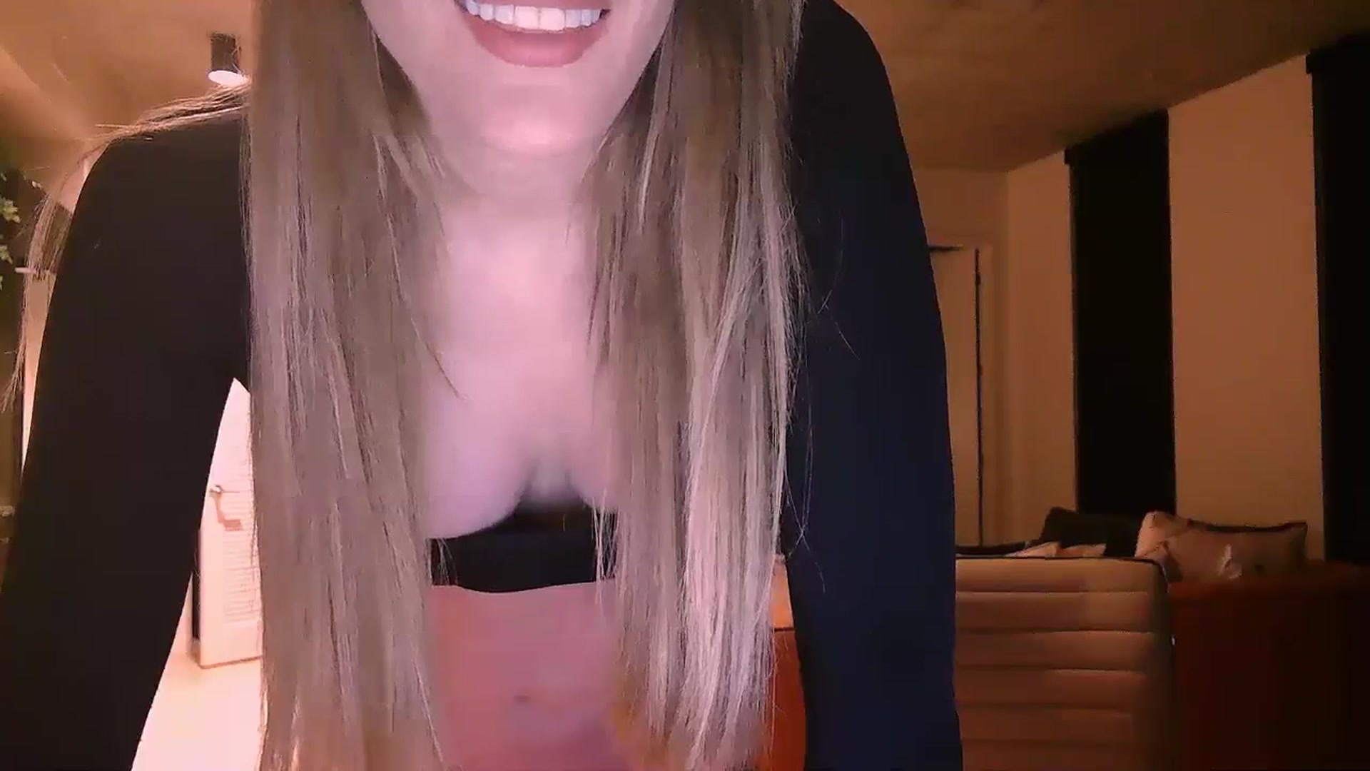 Gallery image thumbnail from Zia_P's myfreecams stream on, 12/05/2023, 05:13 image 17 of 20