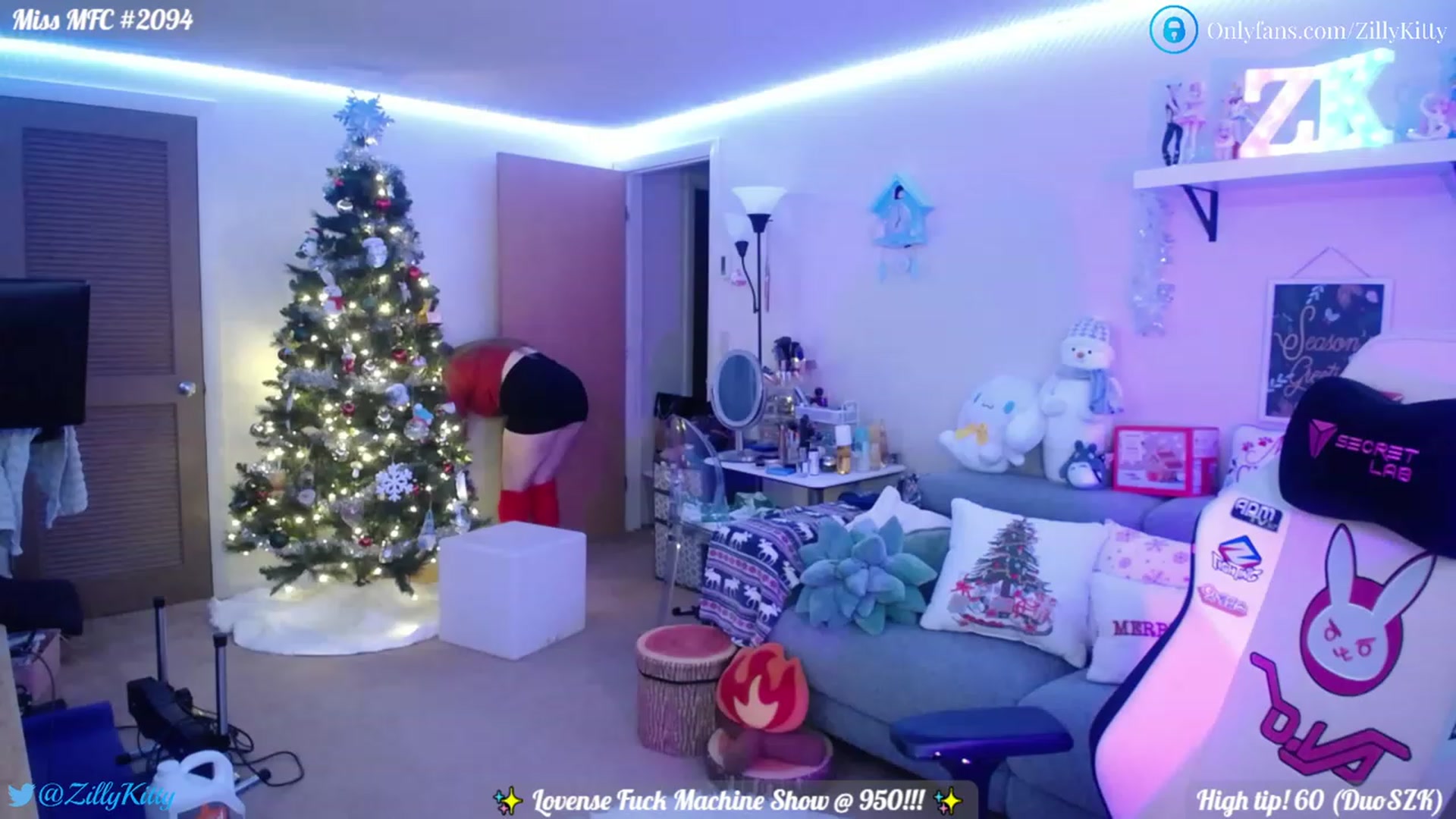 Gallery image thumbnail from ZillyKitty's myfreecams stream on, 11/22/2022, 24:56 image 13 of 20
