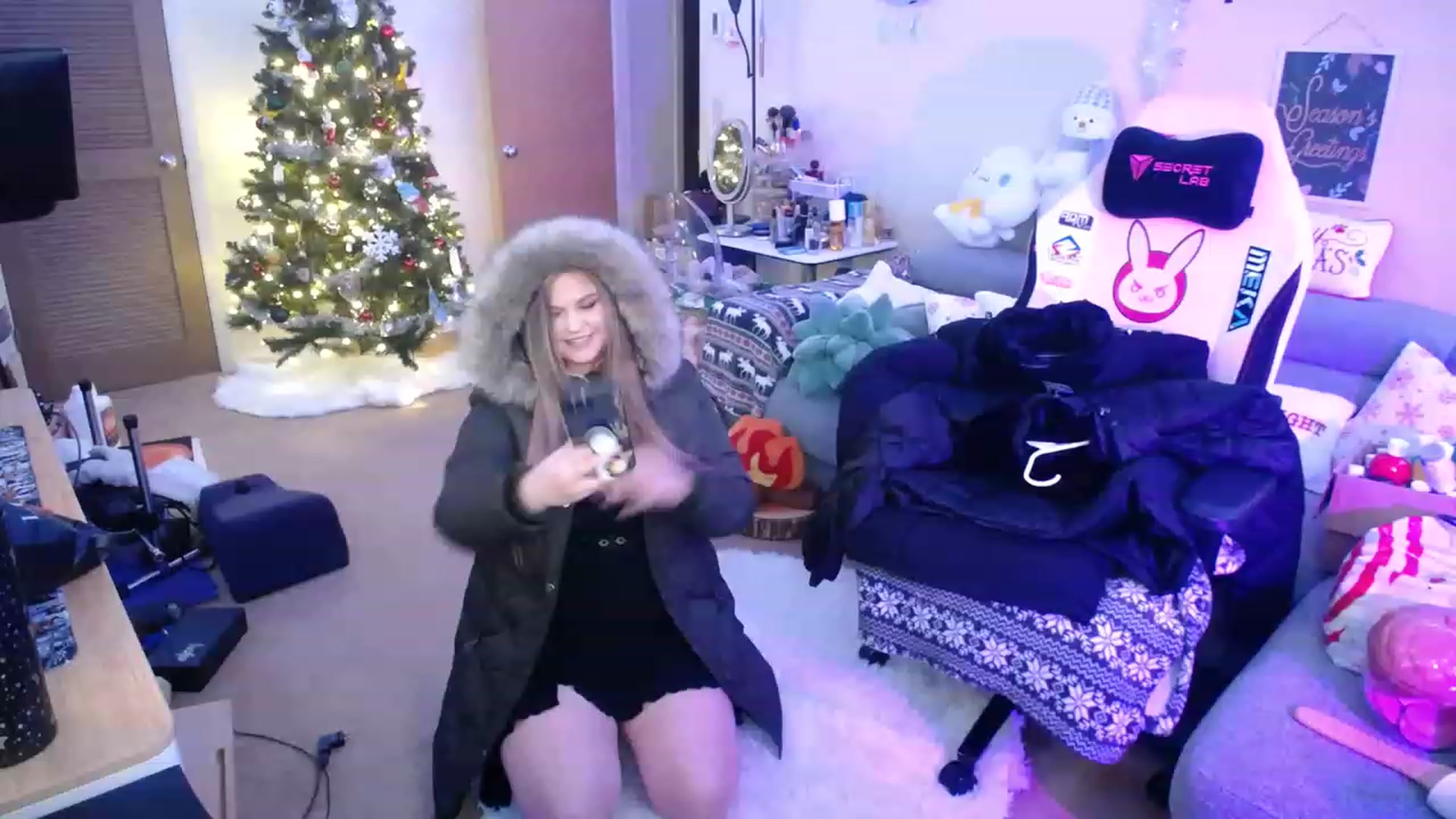 Gallery image thumbnail from ZillyKitty's myfreecams stream on, 11/27/2022, 24:47 image 2 of 20