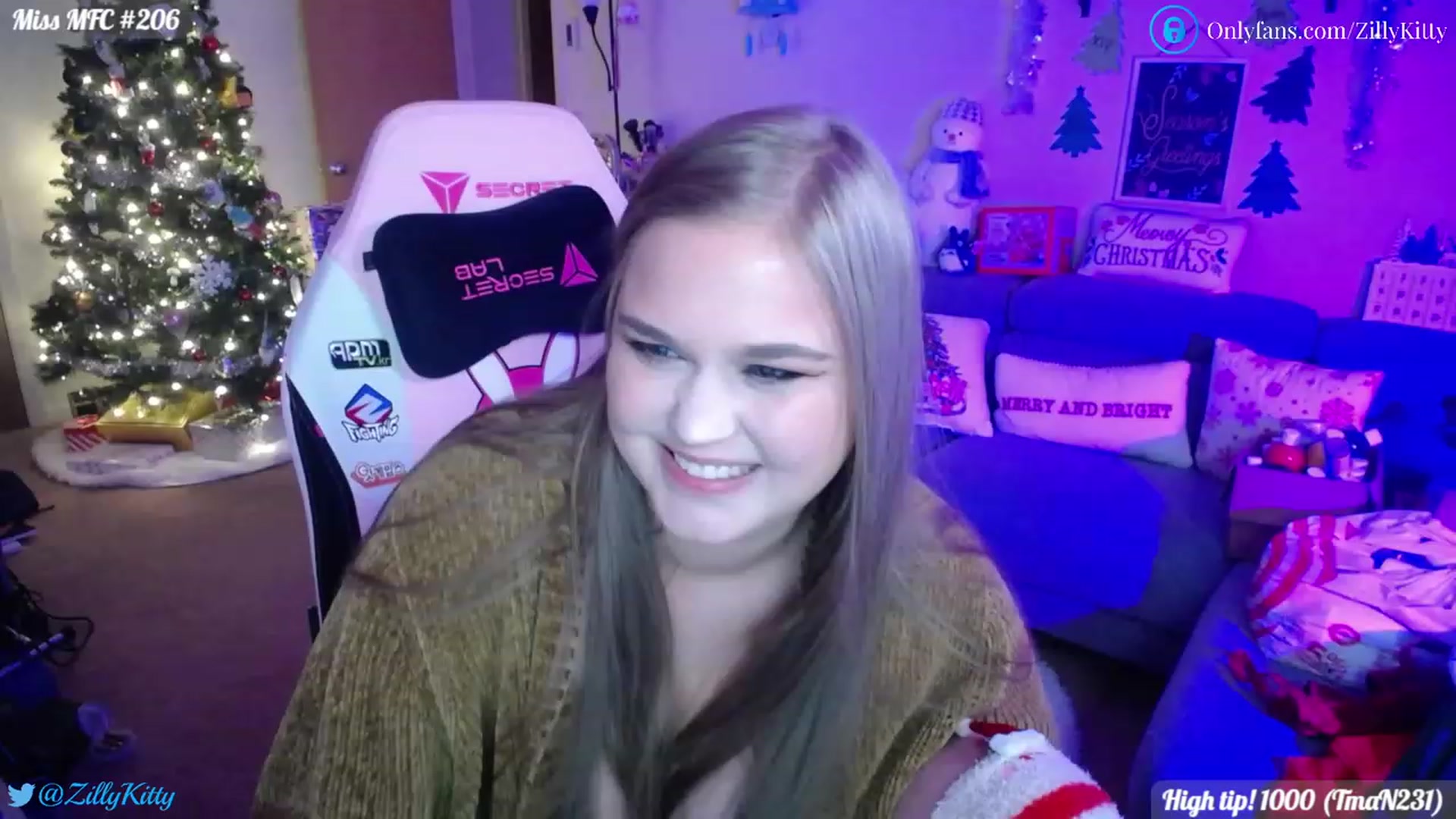 Gallery image thumbnail from ZillyKitty's myfreecams stream on, 12/03/2022, 03:55 image 13 of 20