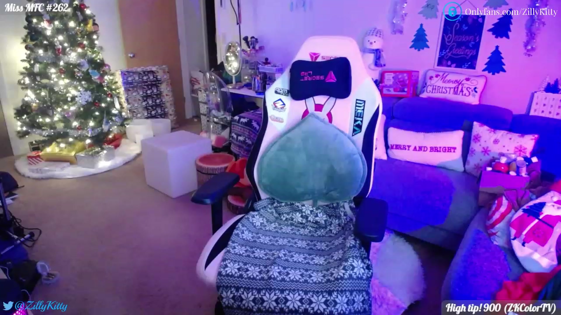 Gallery image thumbnail from ZillyKitty's myfreecams stream on, 12/03/2022, 03:55 image 7 of 20