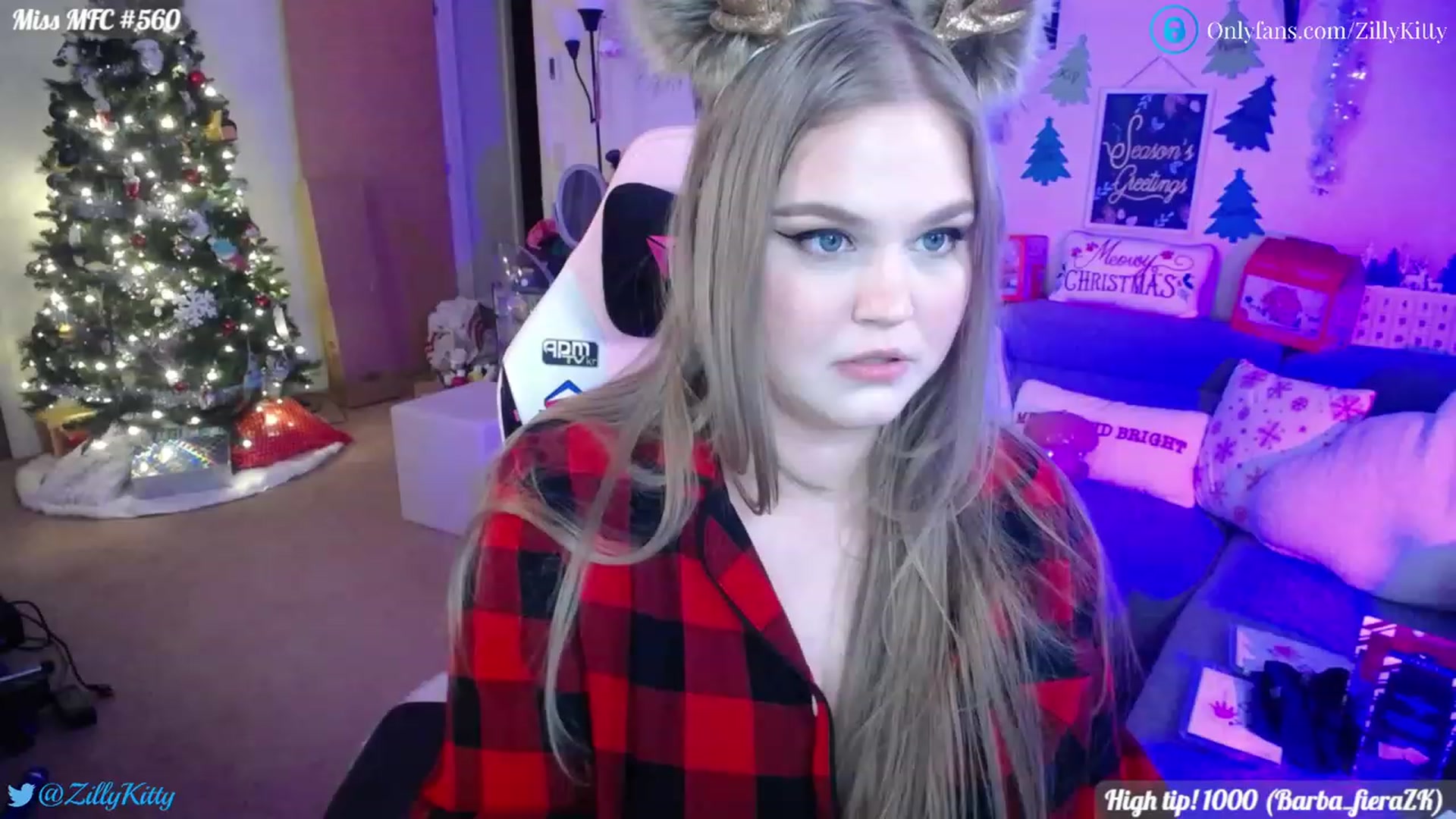 Gallery image thumbnail from ZillyKitty's myfreecams stream on, 12/13/2022, 24:21 image 8 of 20
