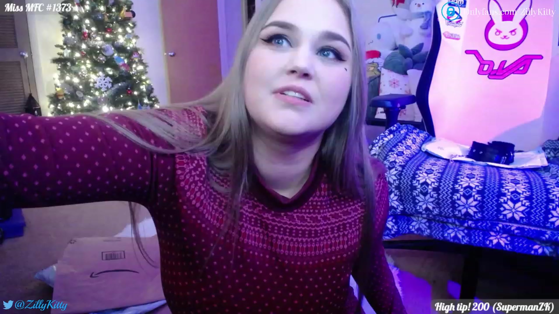 Gallery image thumbnail from ZillyKitty's myfreecams stream on, 12/30/2022, 20:16 image 5 of 20