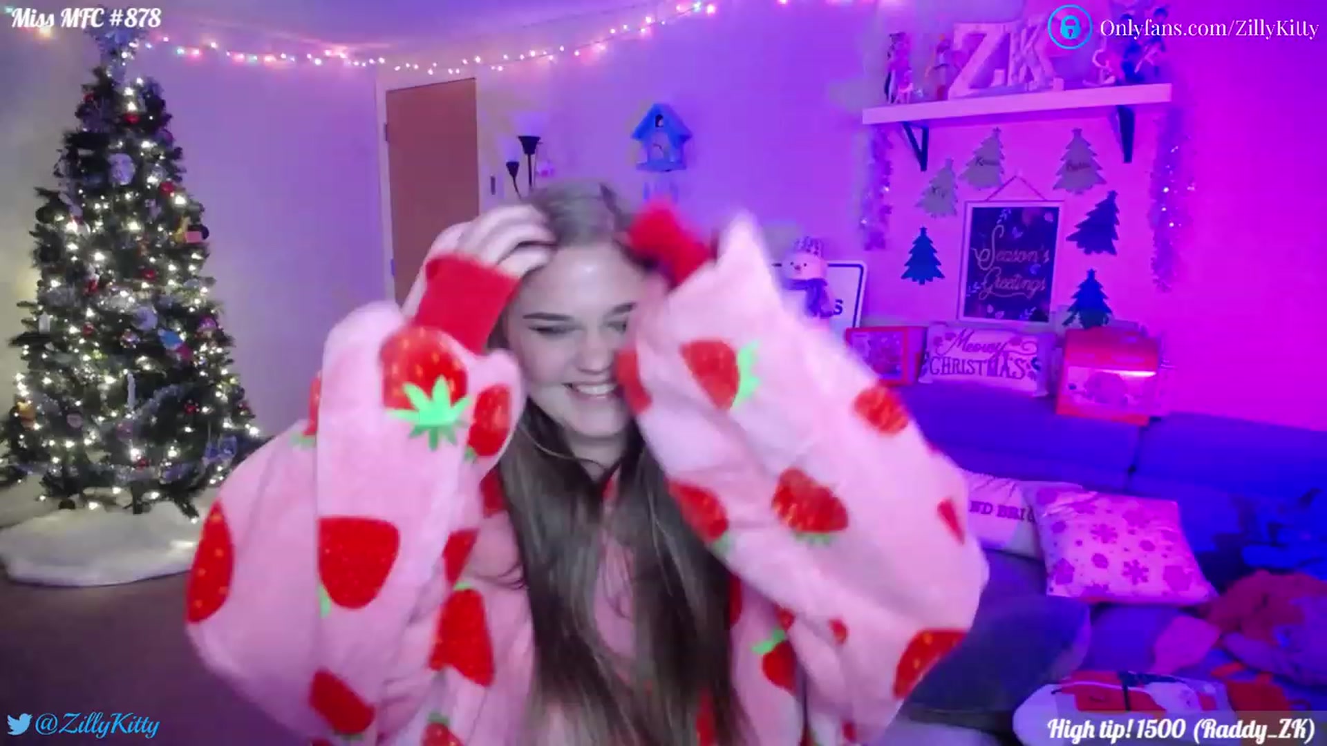 Gallery image thumbnail from ZillyKitty's myfreecams stream on, 01/01/2023, 02:35 image 15 of 20