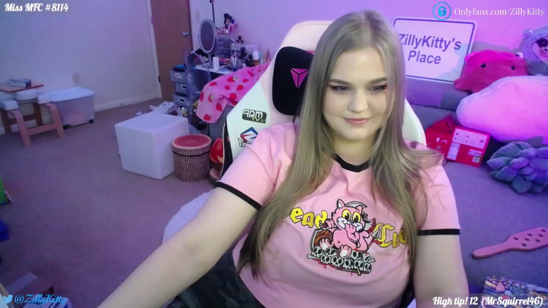 Gallery image thumbnail from ZillyKitty's myfreecams stream on, 01/06/2023, 24:11 image 4 of 20