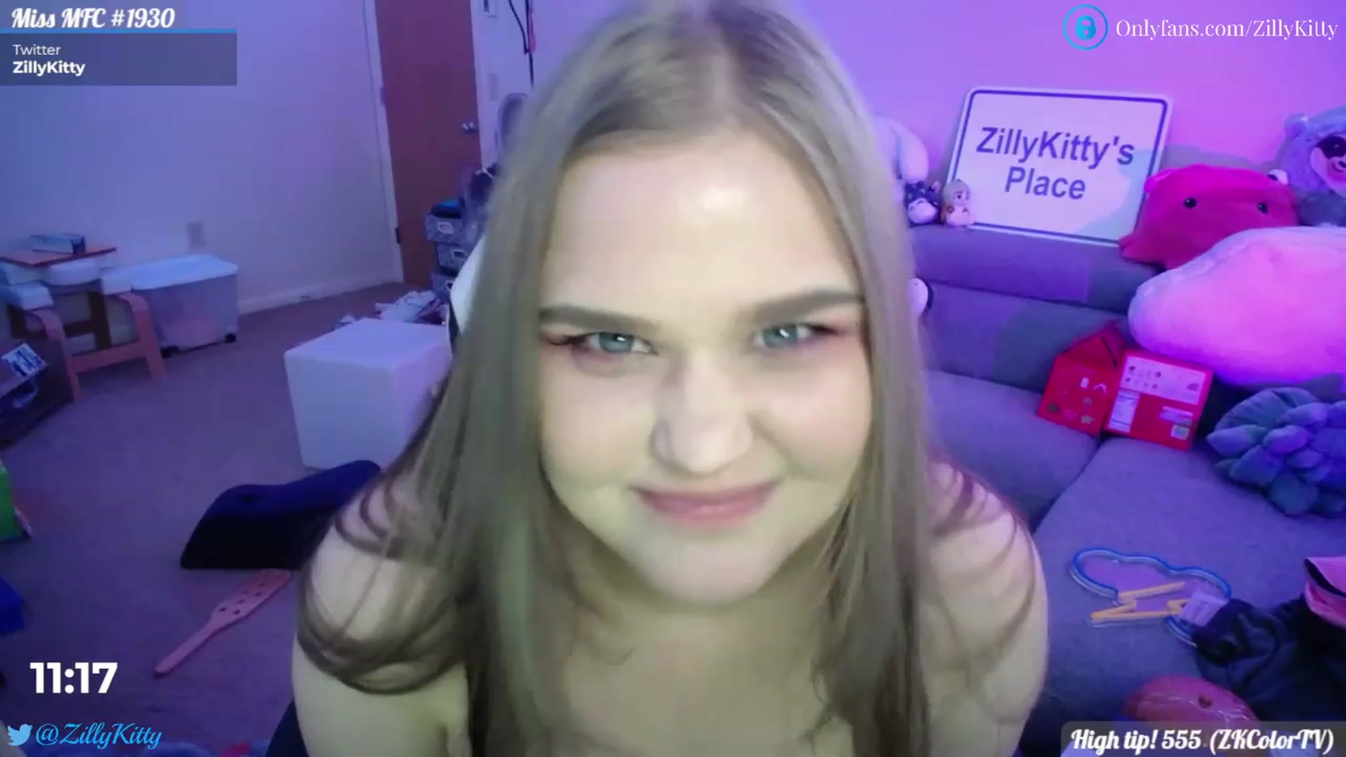 Gallery image thumbnail from ZillyKitty's myfreecams stream on, 01/06/2023, 01:46 image 6 of 20